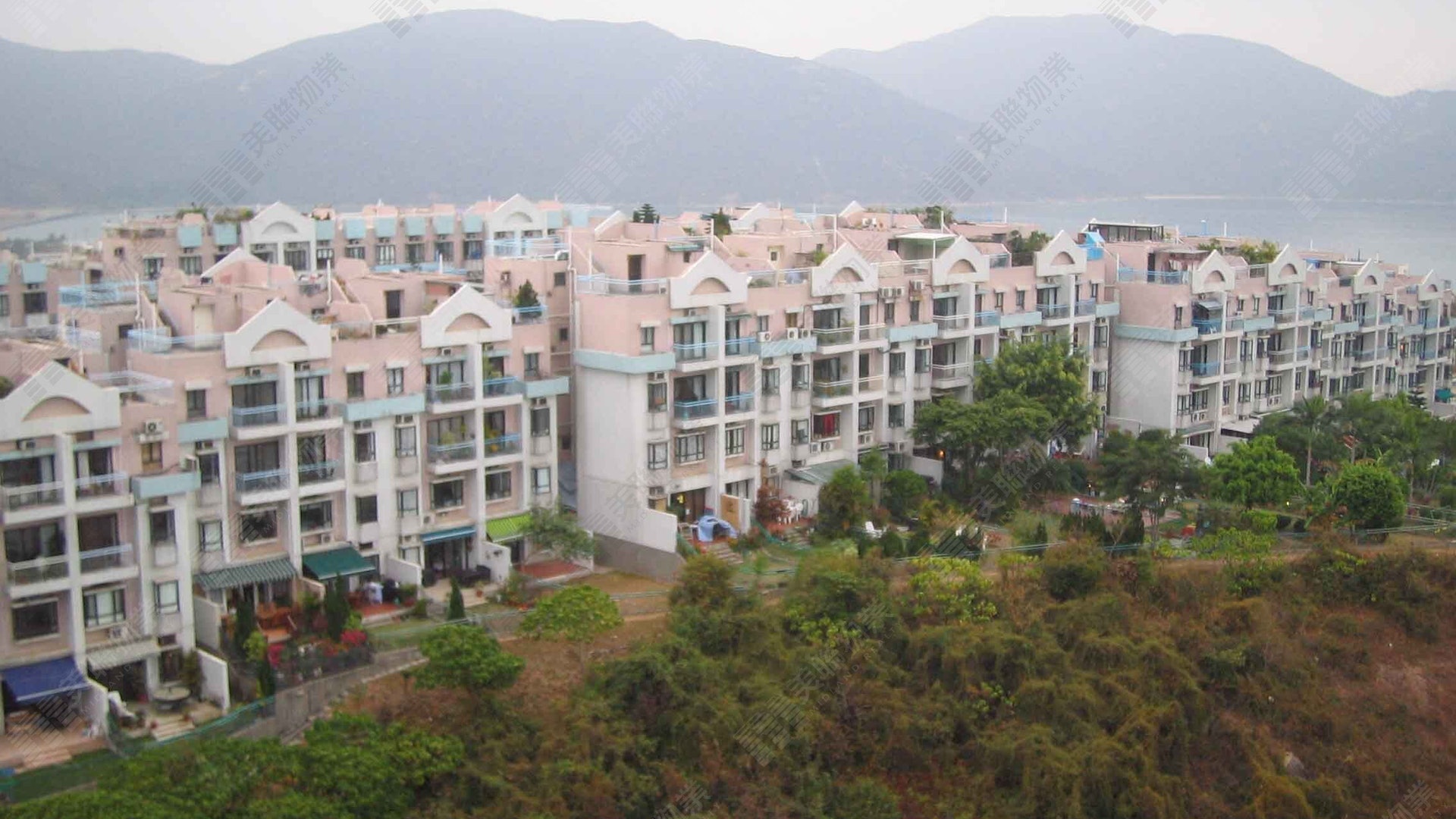 創興銀行家族再斥5391萬掃愉景灣4伙啃辣稅逾800萬 創興銀行家族再斥5391萬掃愉景灣4伙啃辣稅逾800萬