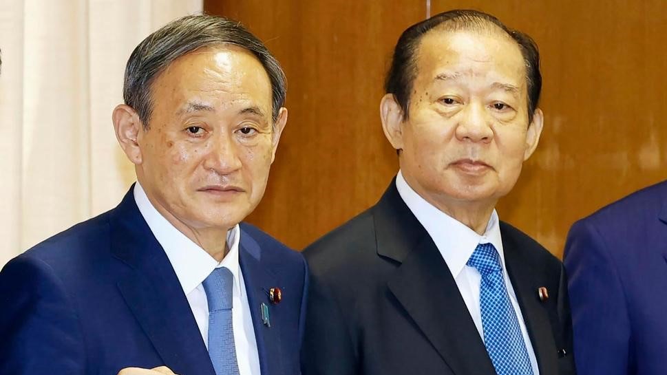 菅義偉選前替換「恩人」二階 是逼宮抑或合謀? 菅義偉選前替換「恩人」二階 是逼宮抑或合謀?