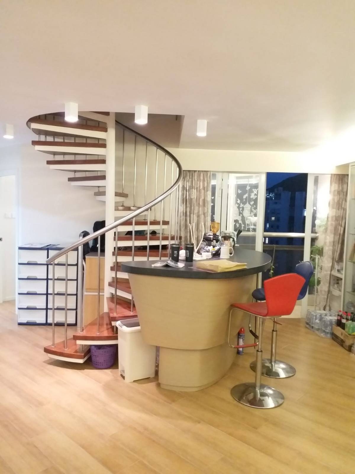 單位直擊｜太古城複式戶內置旋轉樓梯2833萬易手帳賺逾千萬