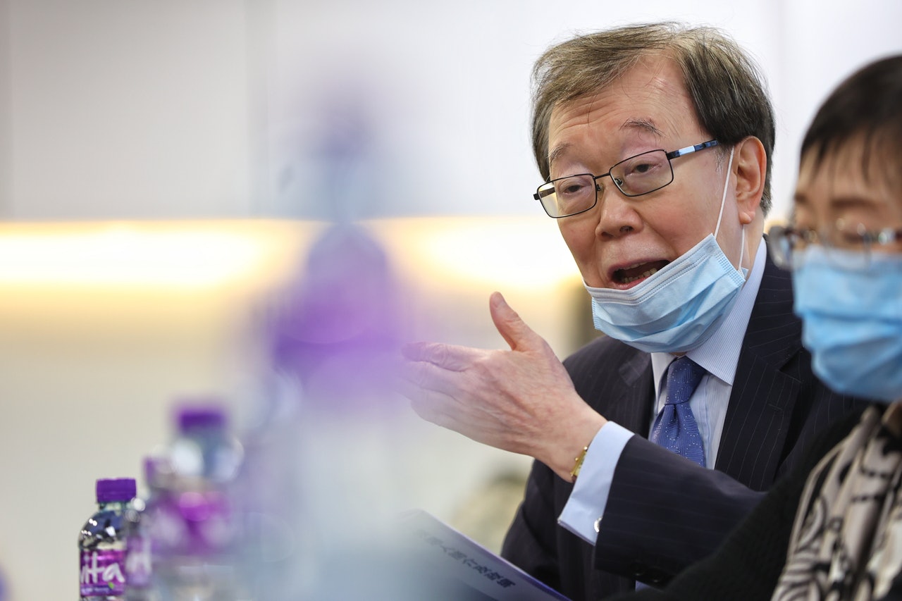 劉漢銓希望下任特首有堅定立場,有擔當、有作為,真正愛香港及香港市民,令大家安居樂業。(羅君豪攝) 劉漢銓希望下任特首有堅定立場,有擔當、有作為,真正愛香港及香港市民,令大家安居樂業。(羅君豪攝)