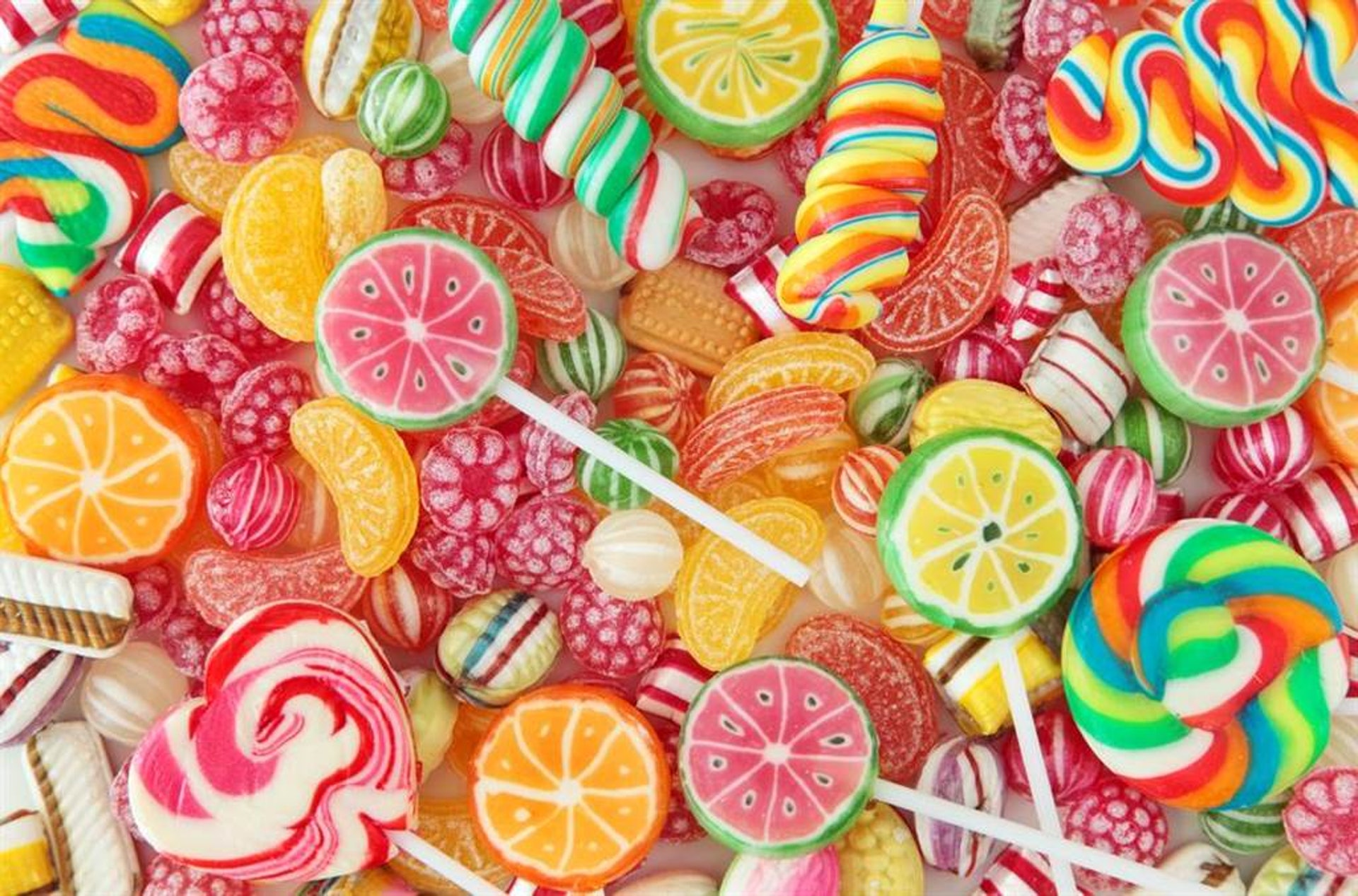 小朋友愛食糖果，若刷牙不當，隨時引致蛀牙。（圖片：Shutterstock）