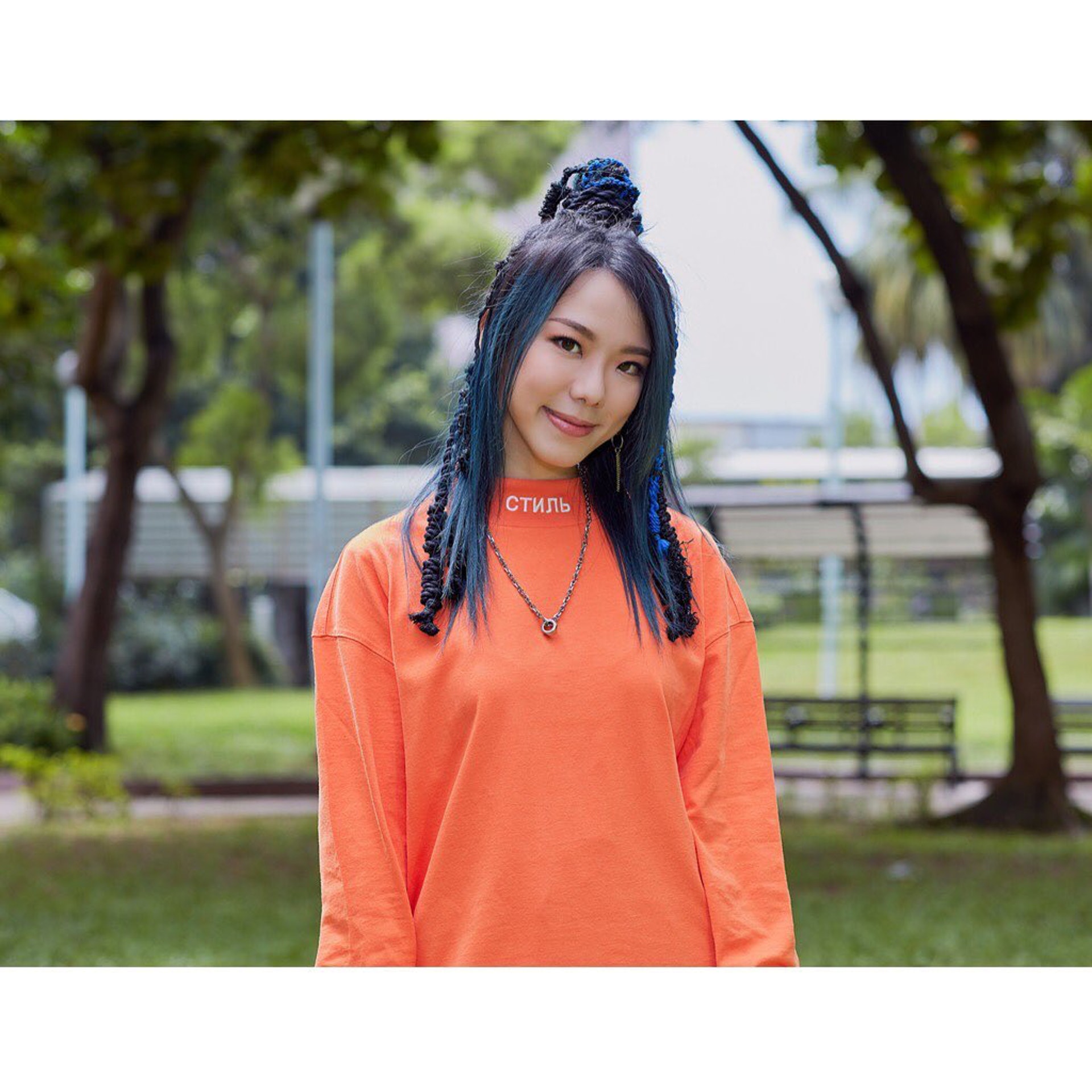 一頭雷鬼髮型更已成為了J.Arie的標誌。(Instagram:@jarielui) 一頭雷鬼髮型更已成為了J.Arie的標誌。(Instagram:@jarielui)