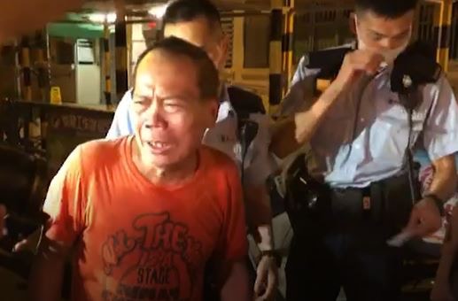 李父不斷說:「佢（亡兒）大把前途」。