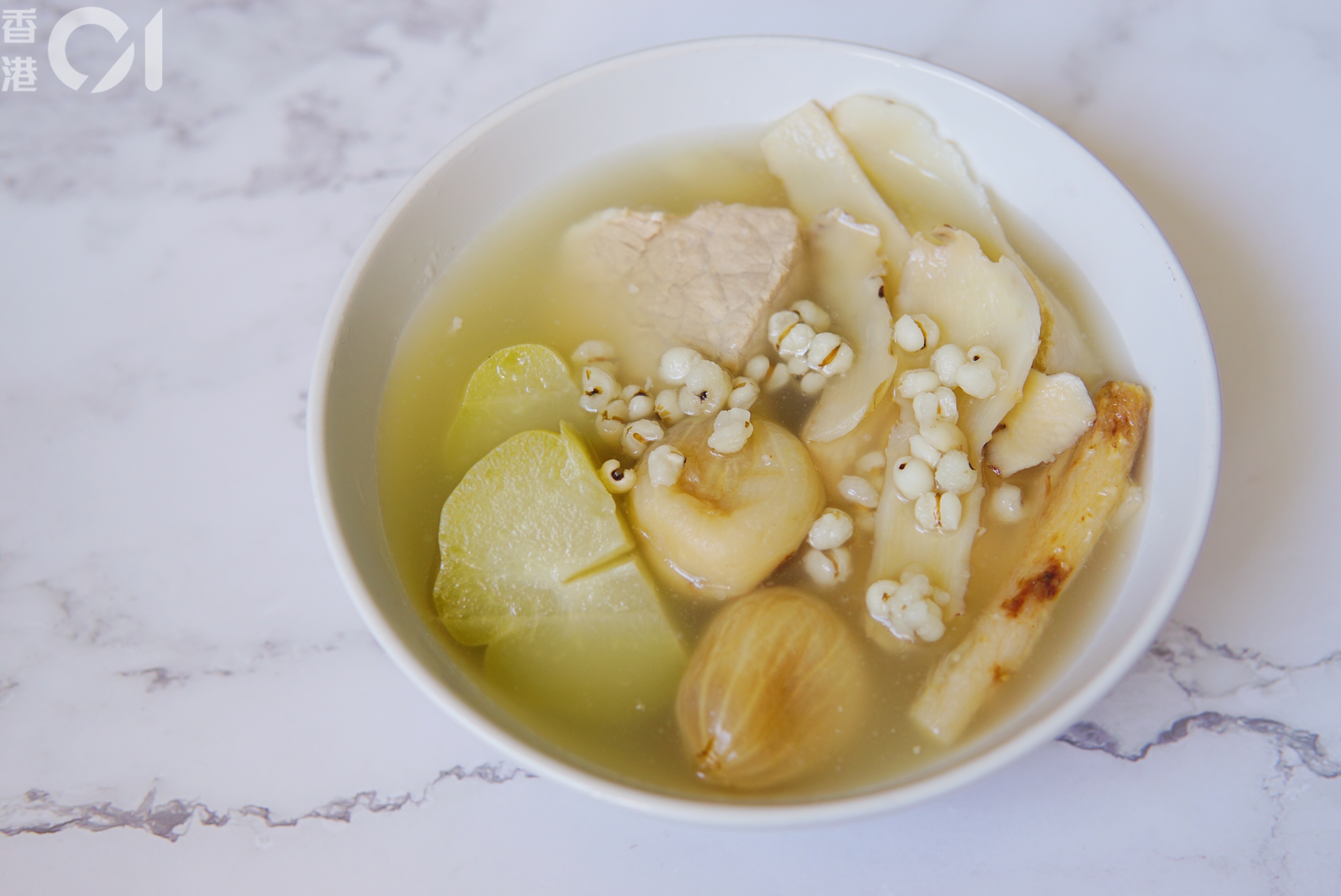 秋天湯水食譜｜合掌瓜薏米瘦肉湯養陰健胃潤燥去濕面色更有光澤