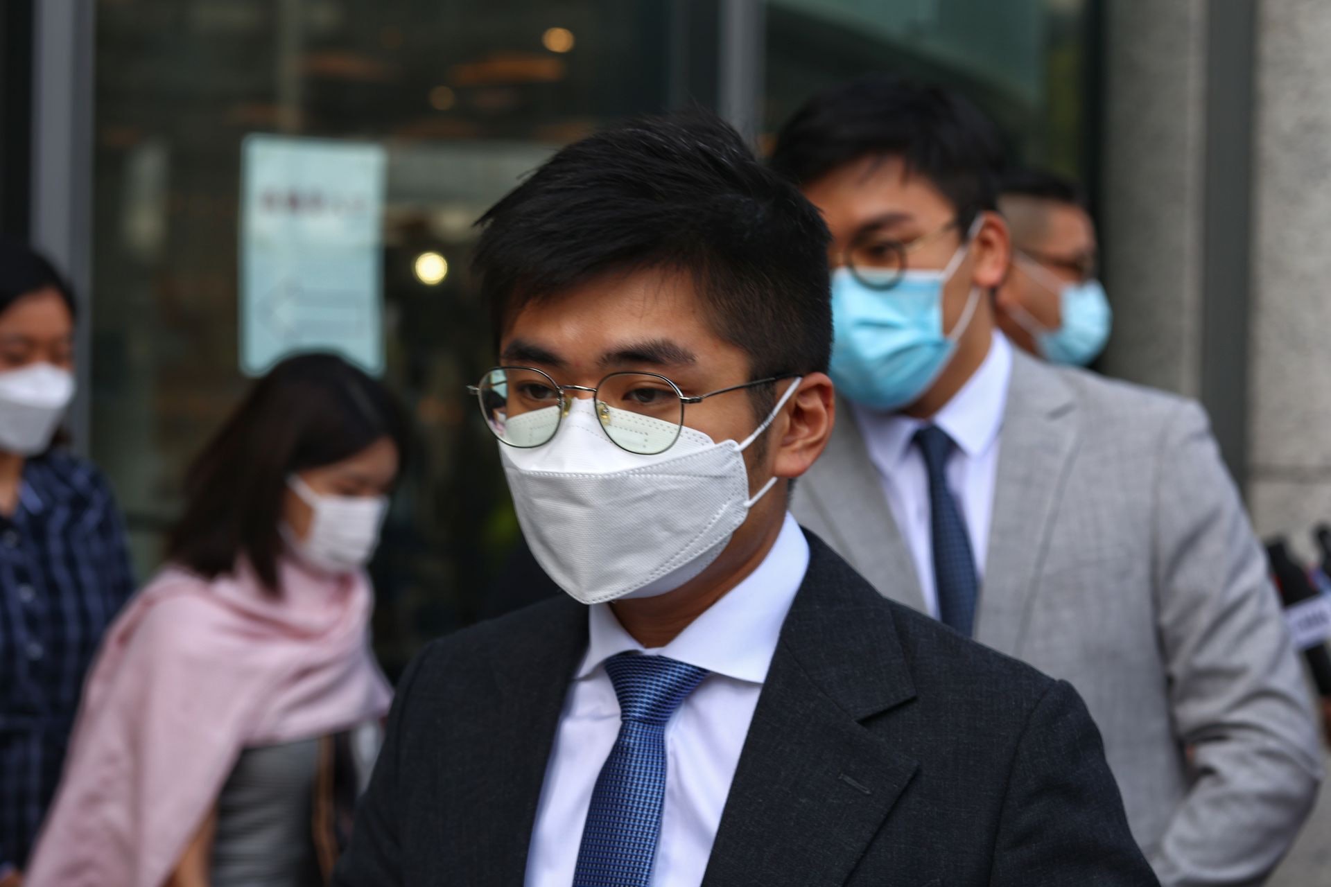 民主黨紀委會裁決梁翊婷、蘇逸恒和李華明違反黨內守則,建議革除梁翊婷和蘇逸恒黨籍,中委會將開會議決。(資料圖片) 民主黨紀委會裁決梁翊婷、蘇逸恒和李華明違反黨內守則,建議革除梁翊婷和蘇逸恒黨籍,中委會將開會議決。(資料圖片)