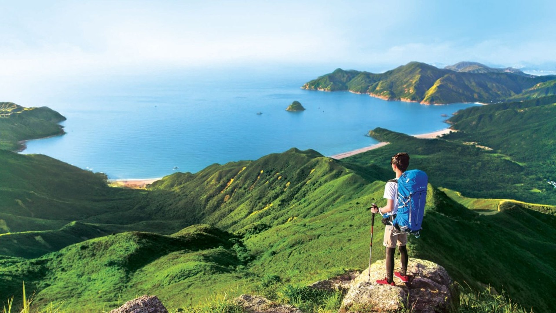 每星期進行至少三次的中低強度運動,例如行山、慢跑、瑜珈等 (圖片來源: Freepik) 每星期進行至少三次的中低強度運動,例如行山、慢跑、瑜珈等 (圖片來源: Freepik)