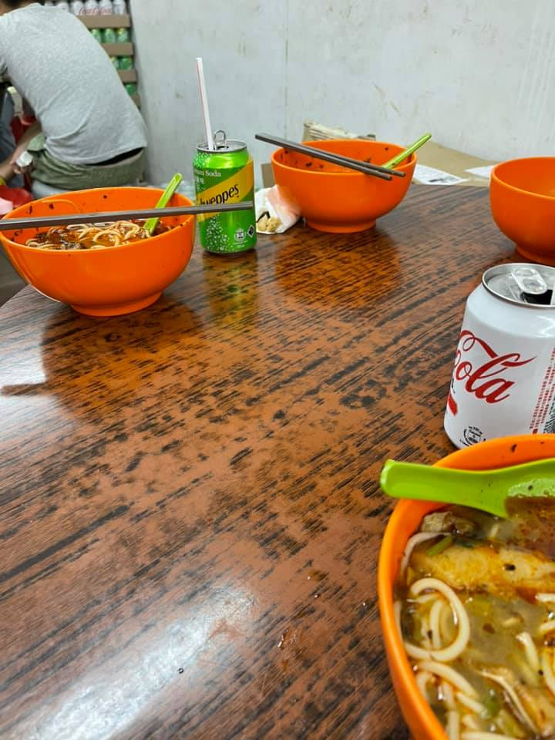 鄰枱食客吃剩半碗米線港男接力食完籲勿浪費網民 疫情唔好啦 香港01 熱爆話題 鄰枱食客吃剩半碗米線港男接力食完籲勿浪費網民 疫情唔好啦 香港01 熱爆話題