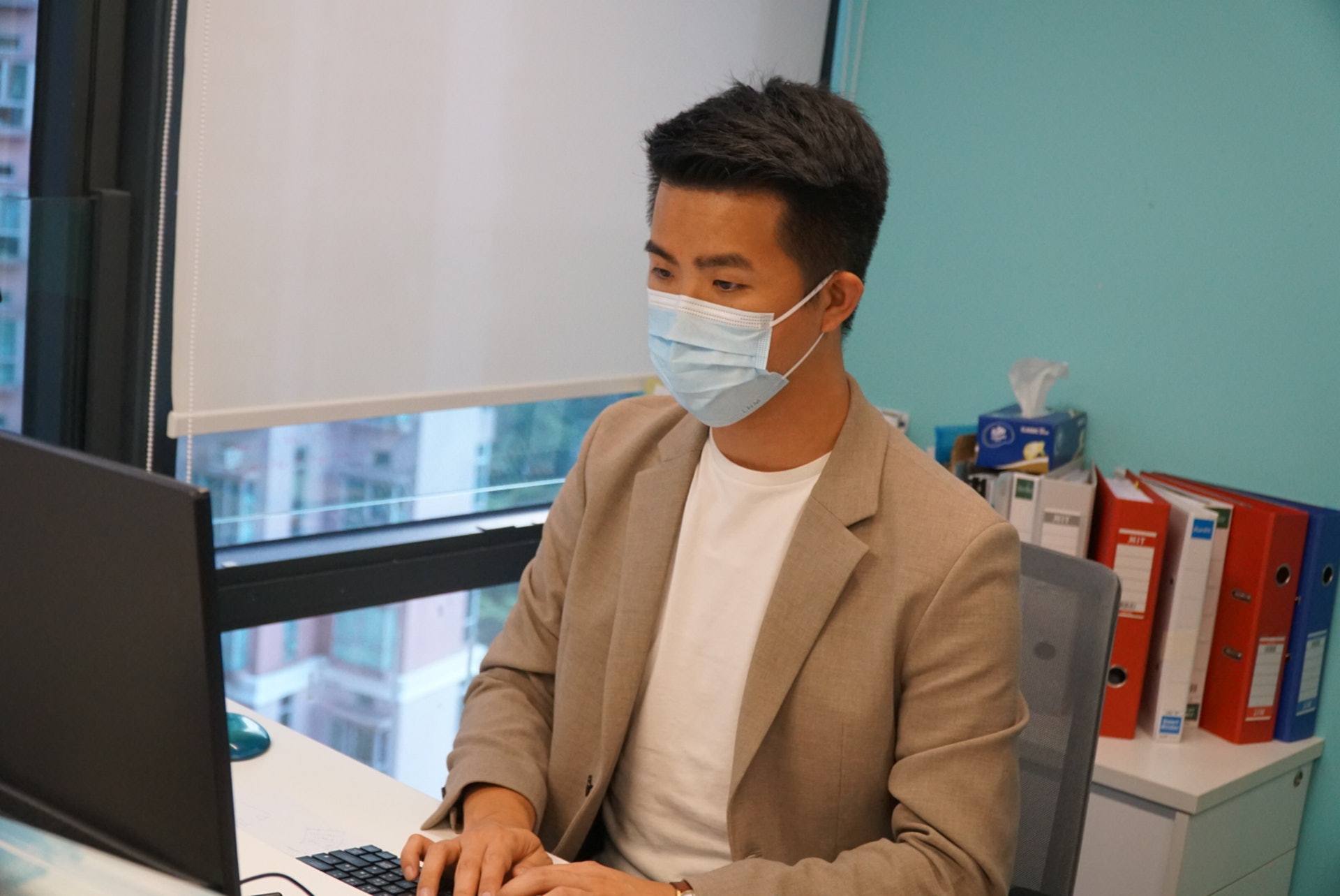 研發家用版復康機械手的過程中,張皓程坦言面對不少困難,例如尋找生產商。過去一年他曾找過超過五間生產商,所幸最後也能找到廠家願意接受生產。(曾鳳婷攝) 研發家用版復康機械手的過程中,張皓程坦言面對不少困難,例如尋找生產商。過去一年他曾找過超過五間生產商,所幸最後也能找到廠家願意接受生產。(曾鳳婷攝)