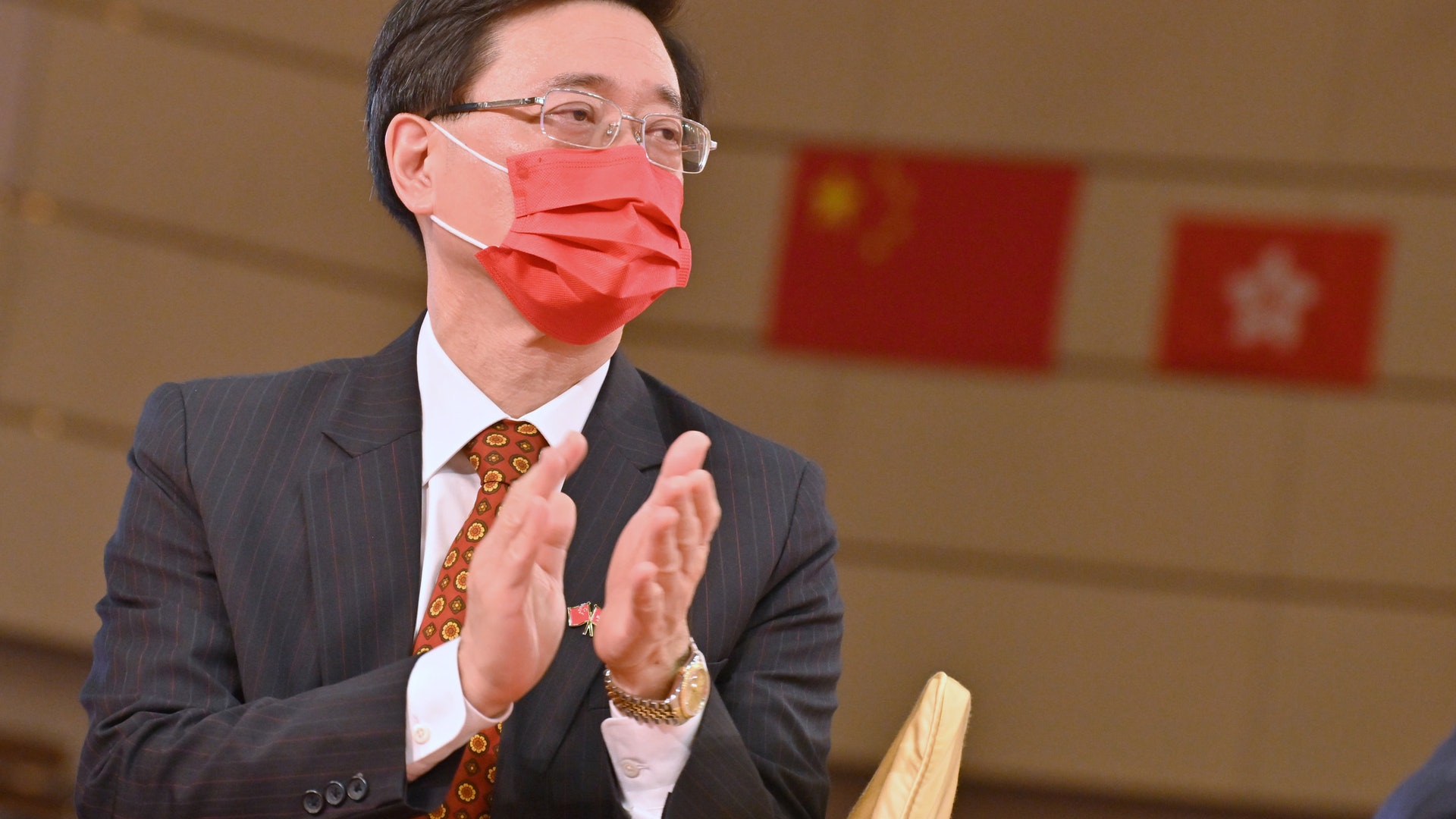 十一國慶︱李家超指中式步操體現主權 國安法落實今年特別激動 十一國慶︱李家超指中式步操體現主權 國安法落實今年特別激動