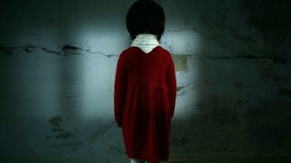 【極恐怖】屋企隻貓成日對住書櫃叫 夢見同一細路女一晚近過一晚 【極恐怖】屋企隻貓成日對住書櫃叫 夢見同一細路女一晚近過一晚