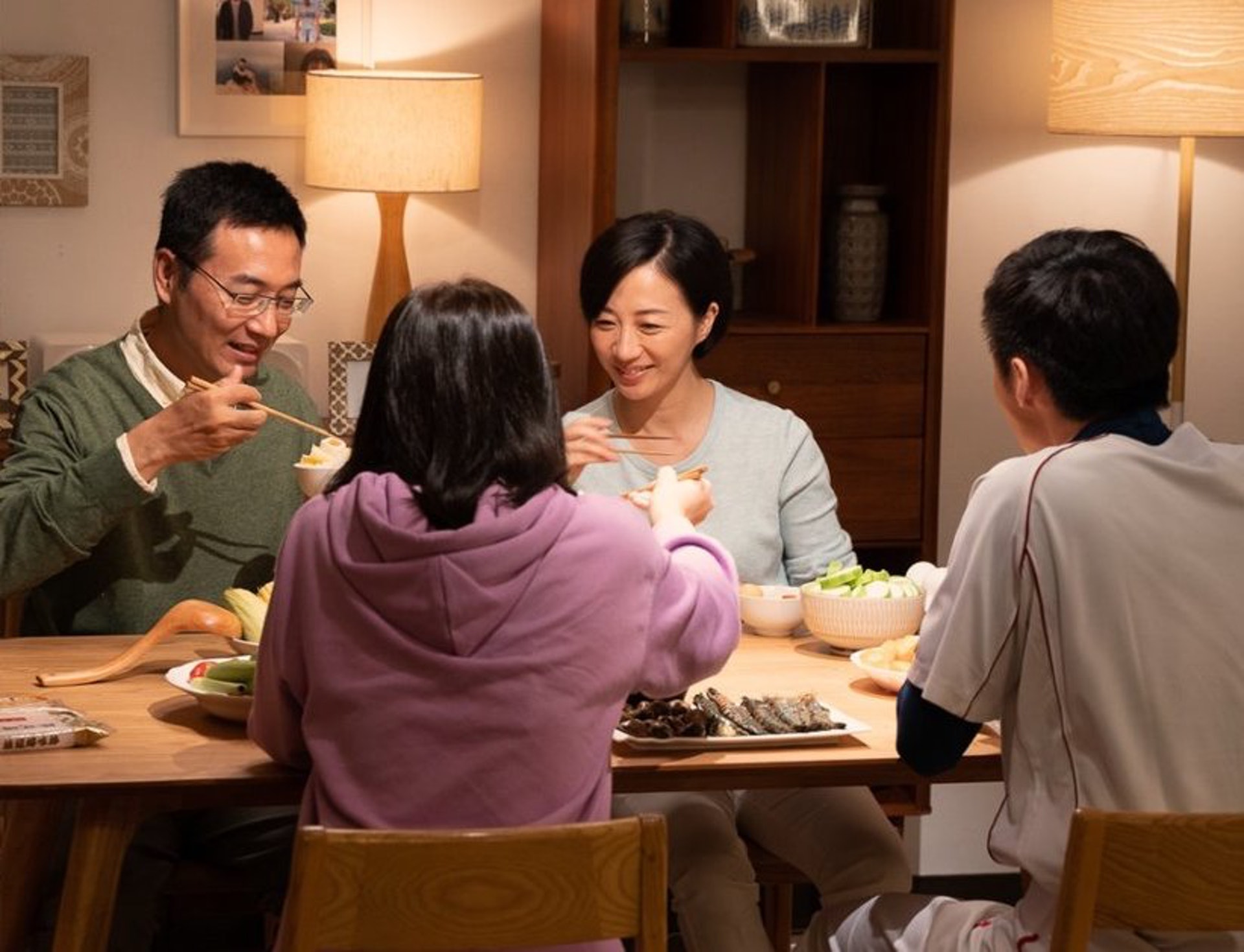 所謂「三餸一湯,白飯任裝」,湯水在廣東人家常便飯中扮演著重要角色。(圖片:womany) 所謂「三餸一湯,白飯任裝」,湯水在廣東人家常便飯中扮演著重要角色。(圖片:womany)