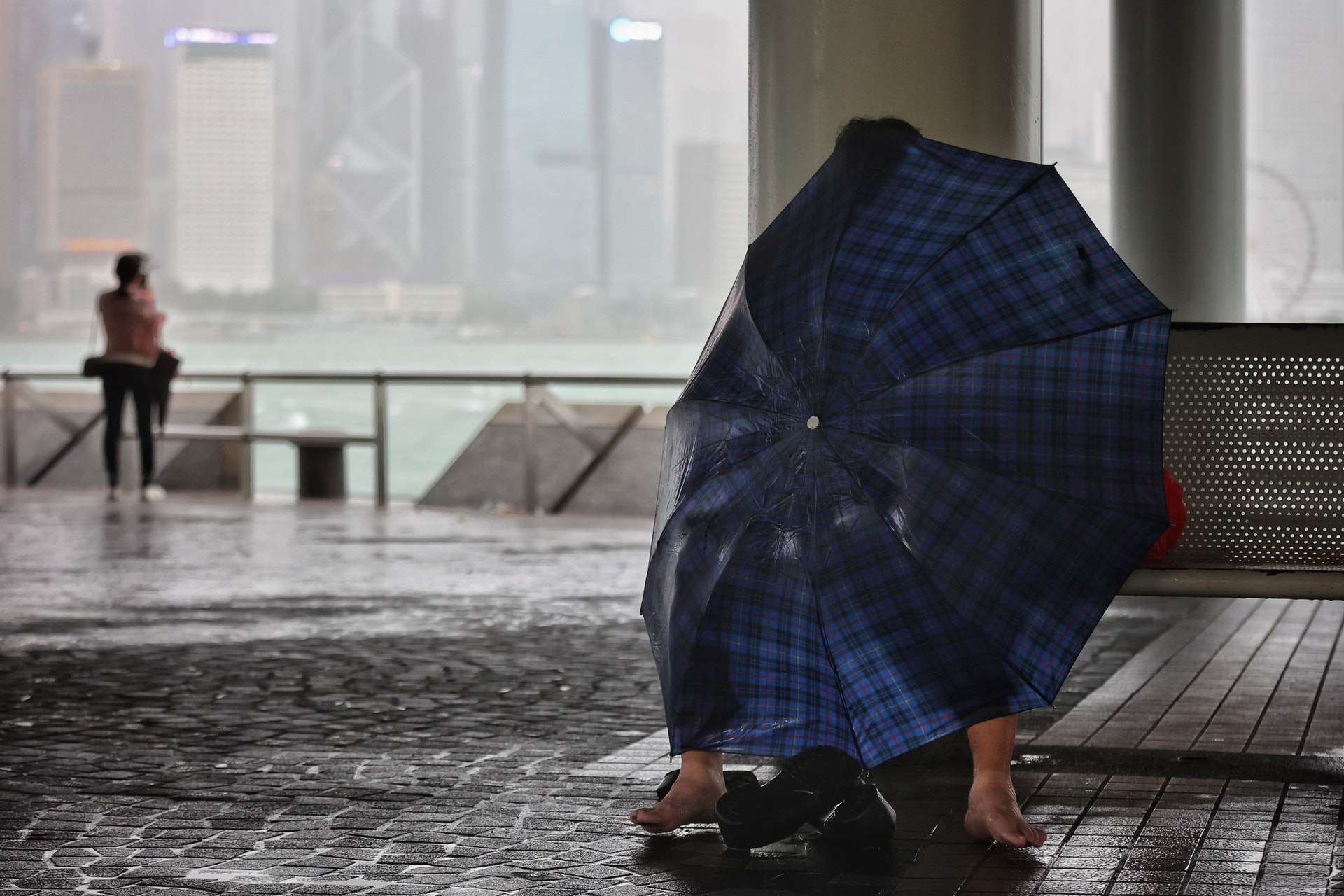 黑雨 天文台數據揭10月黑雨竟咁罕見 網民最關注黑雨能否早收工 香港01 熱爆話題 黑雨 天文台數據揭10月黑雨竟咁罕見 網民最關注黑雨能否早收工 香港01 熱爆話題