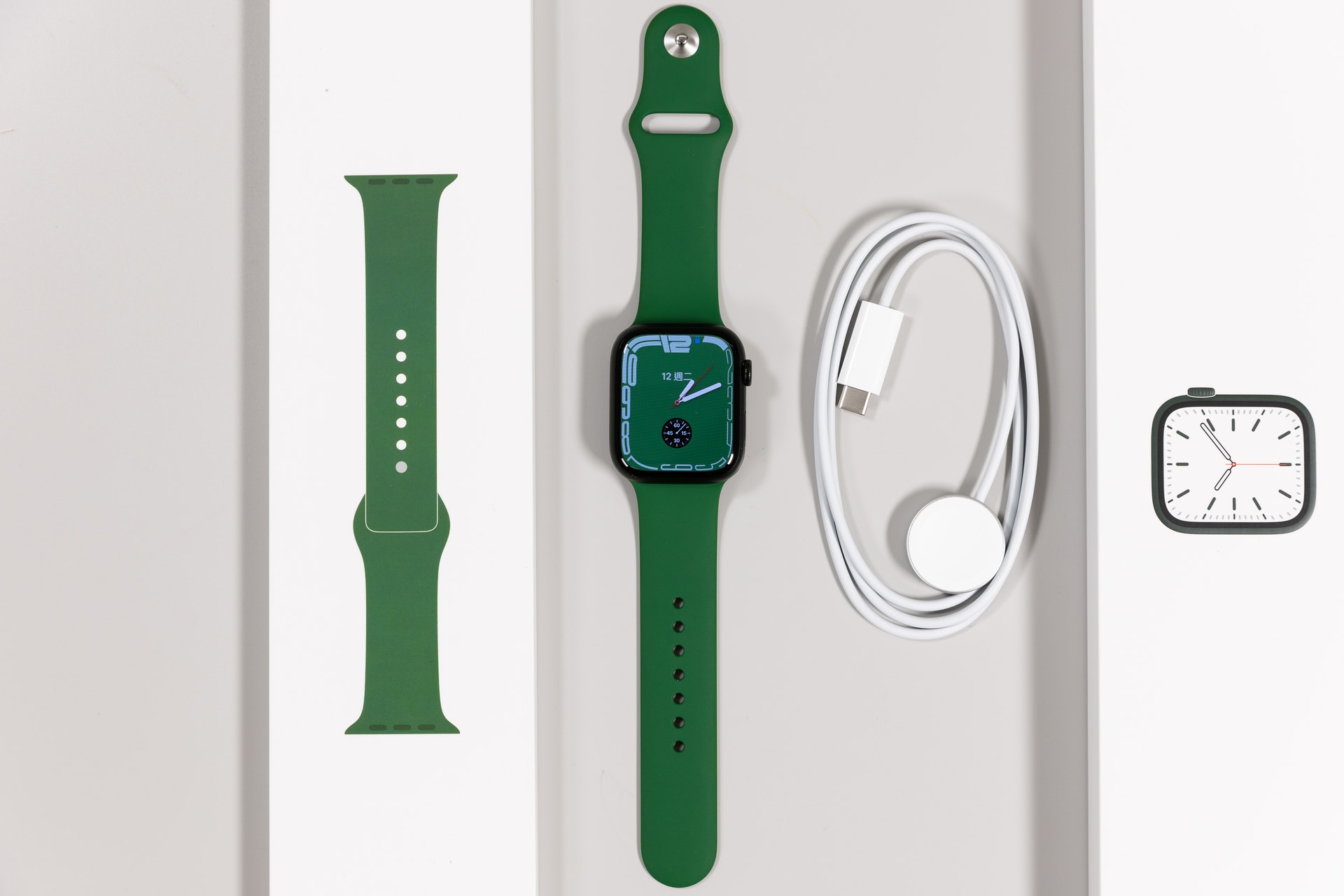 Apple Watch series 7正式推出,記者提早約一星期的實測體驗。(黃寶瑩 攝) Apple Watch series 7正式推出,記者提早約一星期的實測體驗。(黃寶瑩 攝)