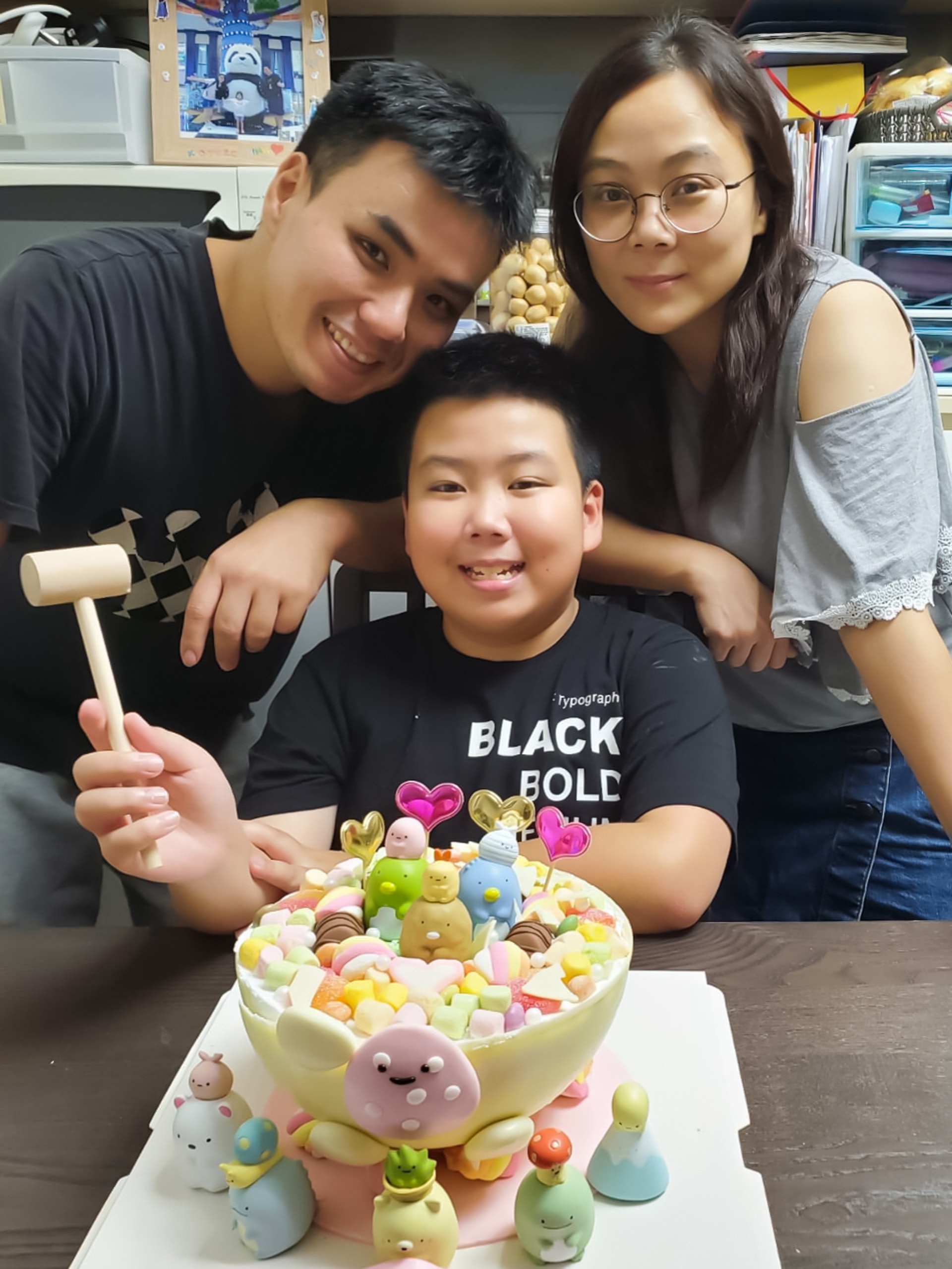 13歲的峰峰確診擴張性心肌病變,出現急性心衰竭,急需換心續命。(受訪者提供) 13歲的峰峰確診擴張性心肌病變,出現急性心衰竭,急需換心續命。(受訪者提供)