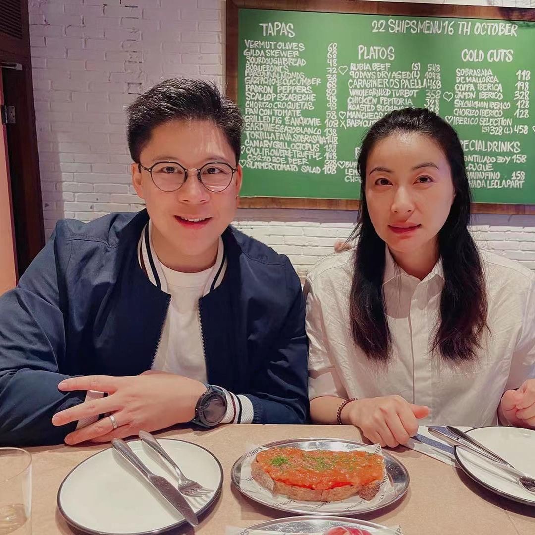 霍啟剛為太太郭晶晶甜蜜慶生日。（Instagram＠fok_kenneth）