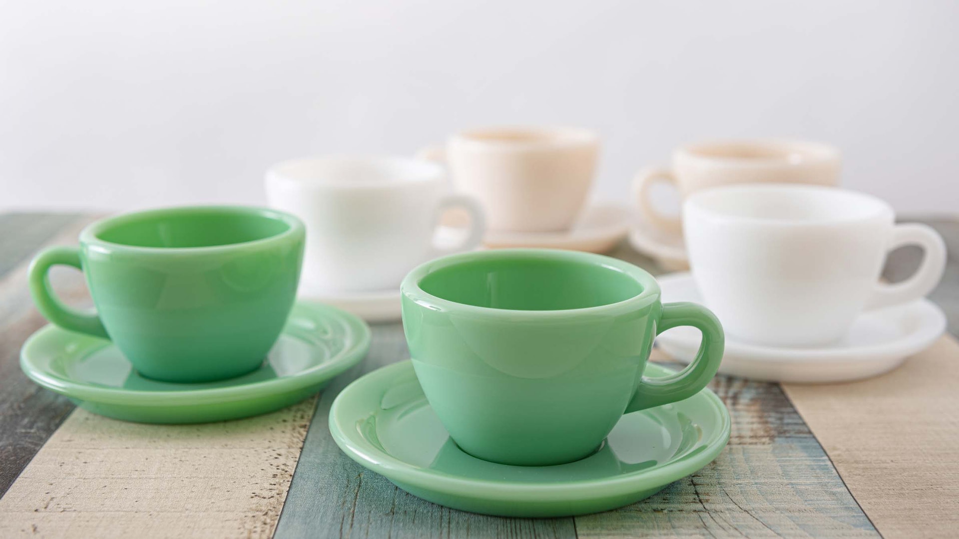 2021年是Fire-King創立80周年,其翠綠設計是品牌經典配色。(fireking-japan)