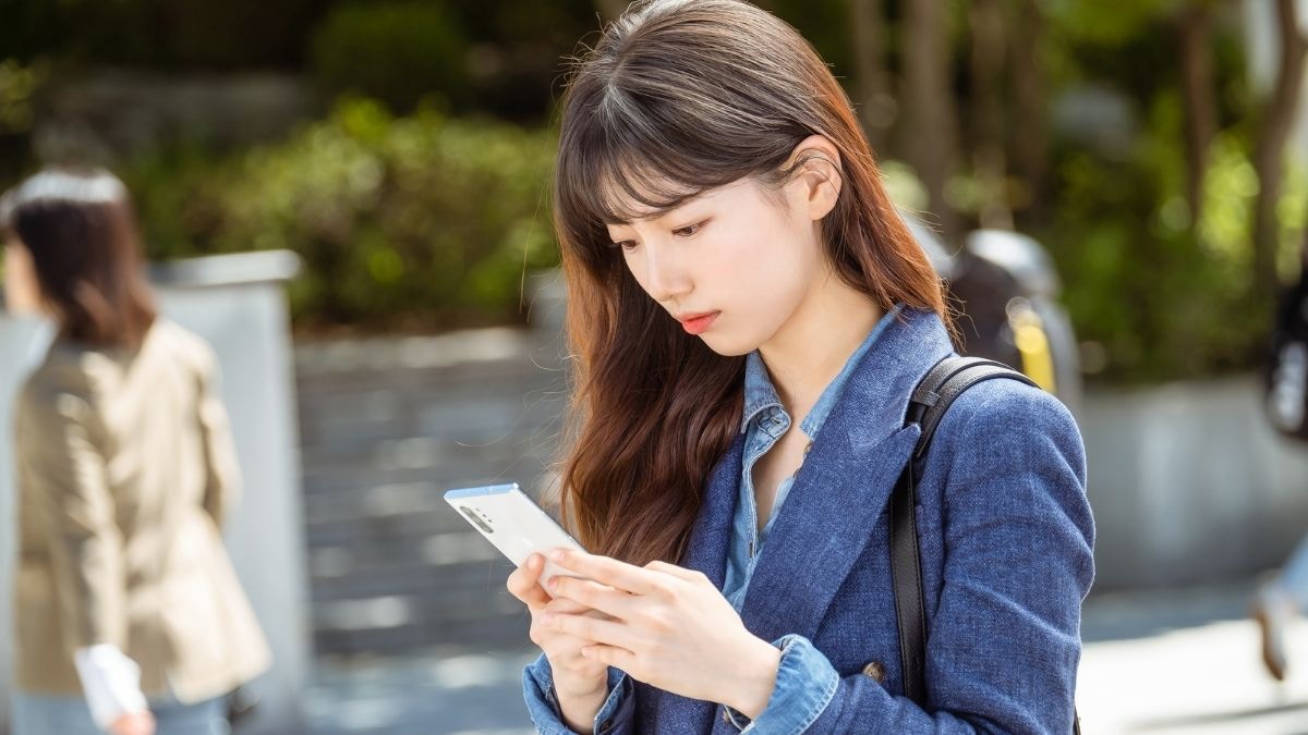 近日有網民偶然發現媽媽對爸爸不忠、在外有新歡，令她不知如何面對，（《《Start-Up》》劇照）