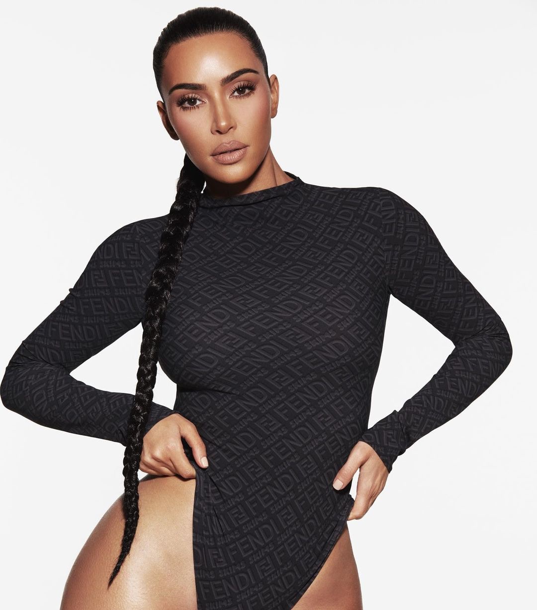 Kim Kardashian內衣品牌與FENDI推出聯乘系列網民狠批貶低名牌