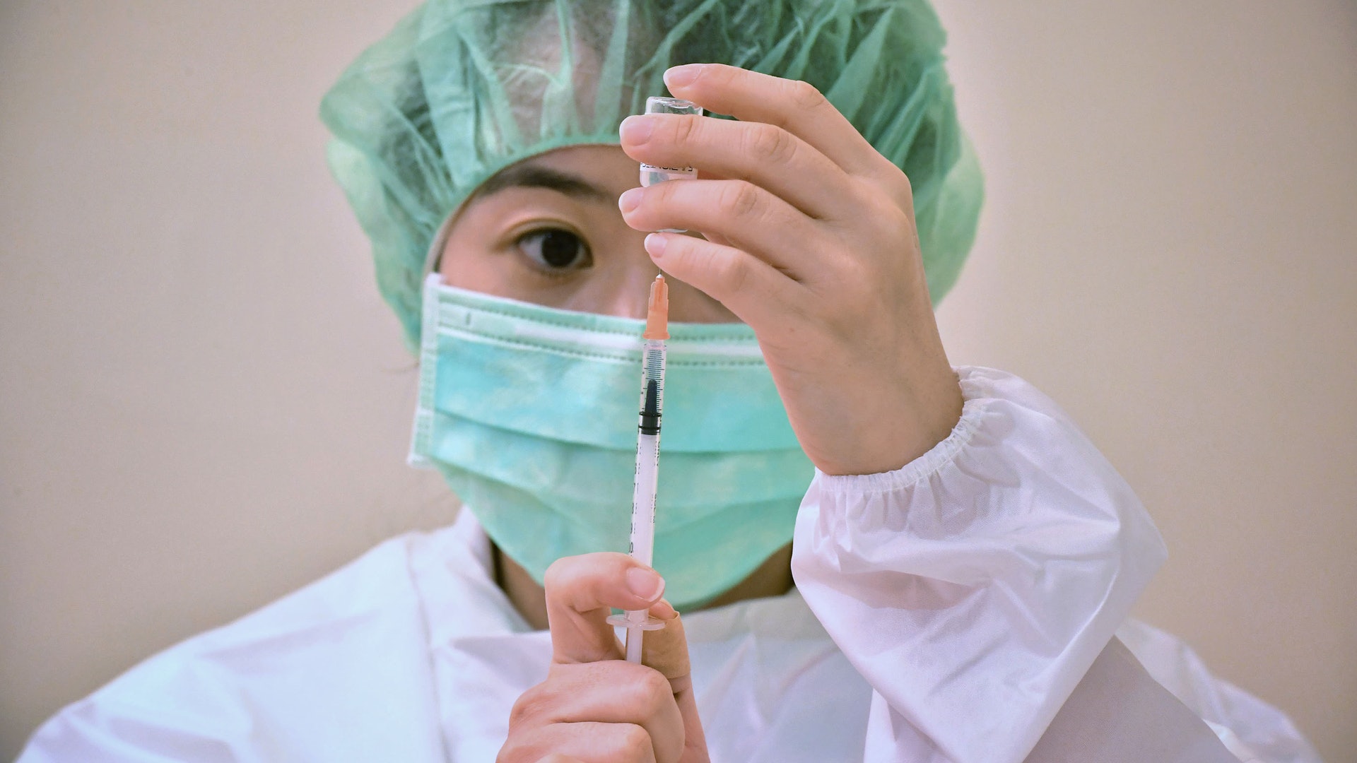 新冠疫苗︱台15歲女學生接種BNT死亡 最年輕個案有神經系統病史 新冠疫苗︱台15歲女學生接種BNT死亡 最年輕個案有神經系統病史