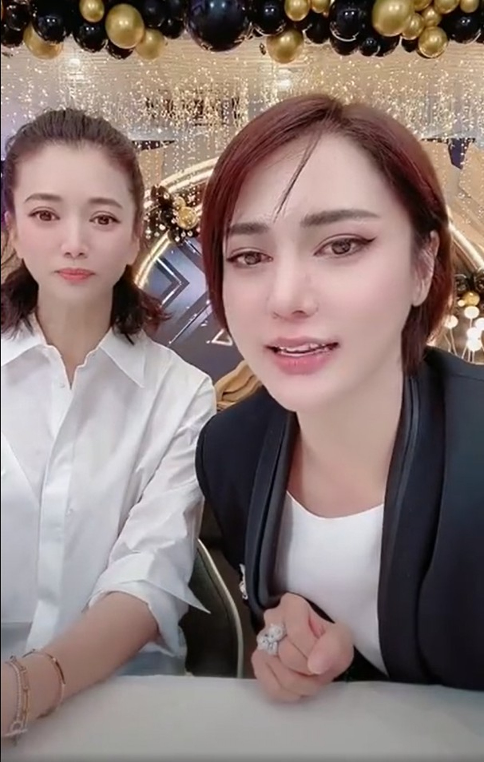 一開始的filter好恐怖。(視頻截圖) 一開始的filter好恐怖。(視頻截圖)