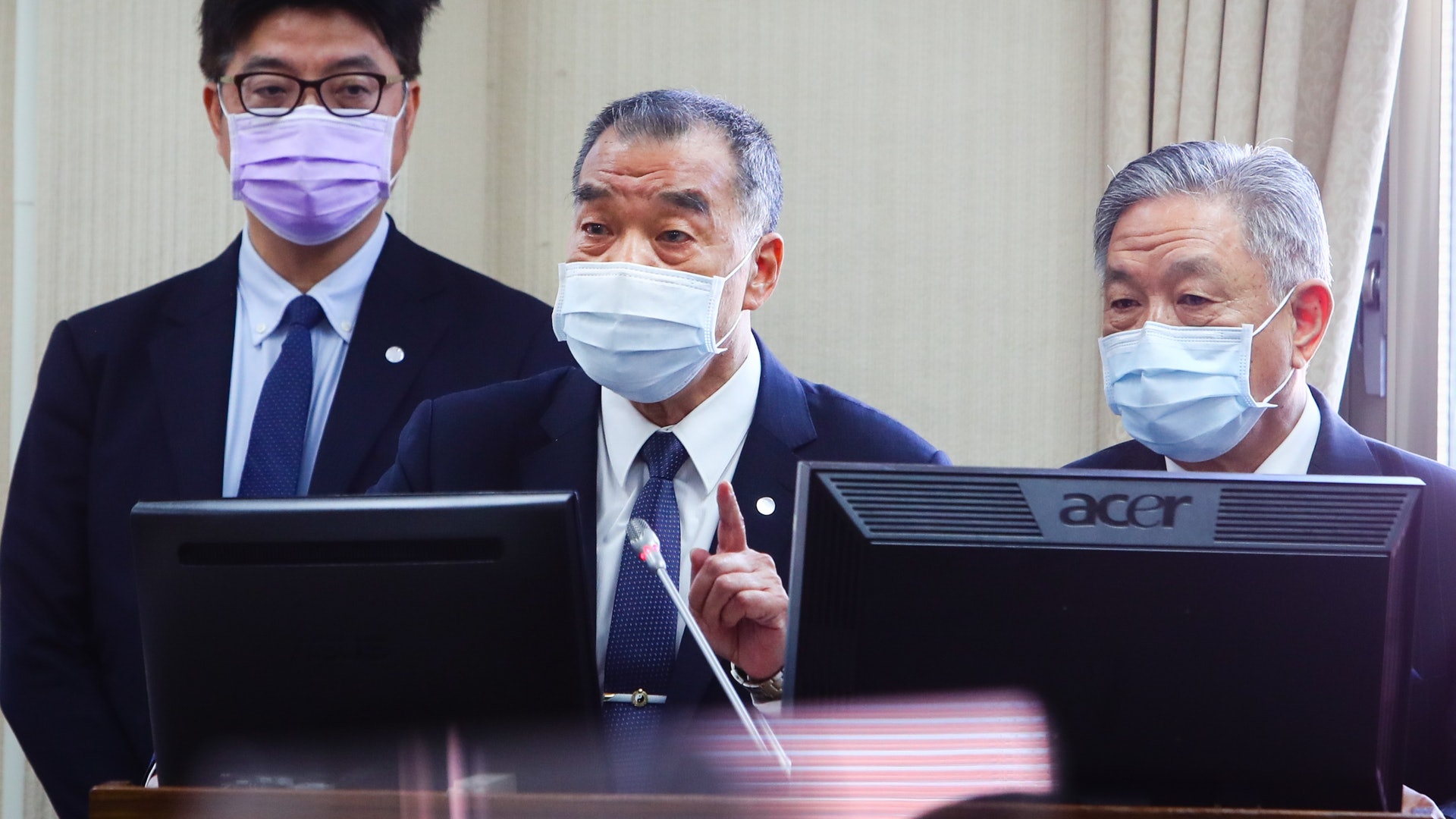 台灣國防部長回應美軍「駐」台協訓 解放軍機清晨再闖西南空域 台灣國防部長回應美軍「駐」台協訓 解放軍機清晨再闖西南空域