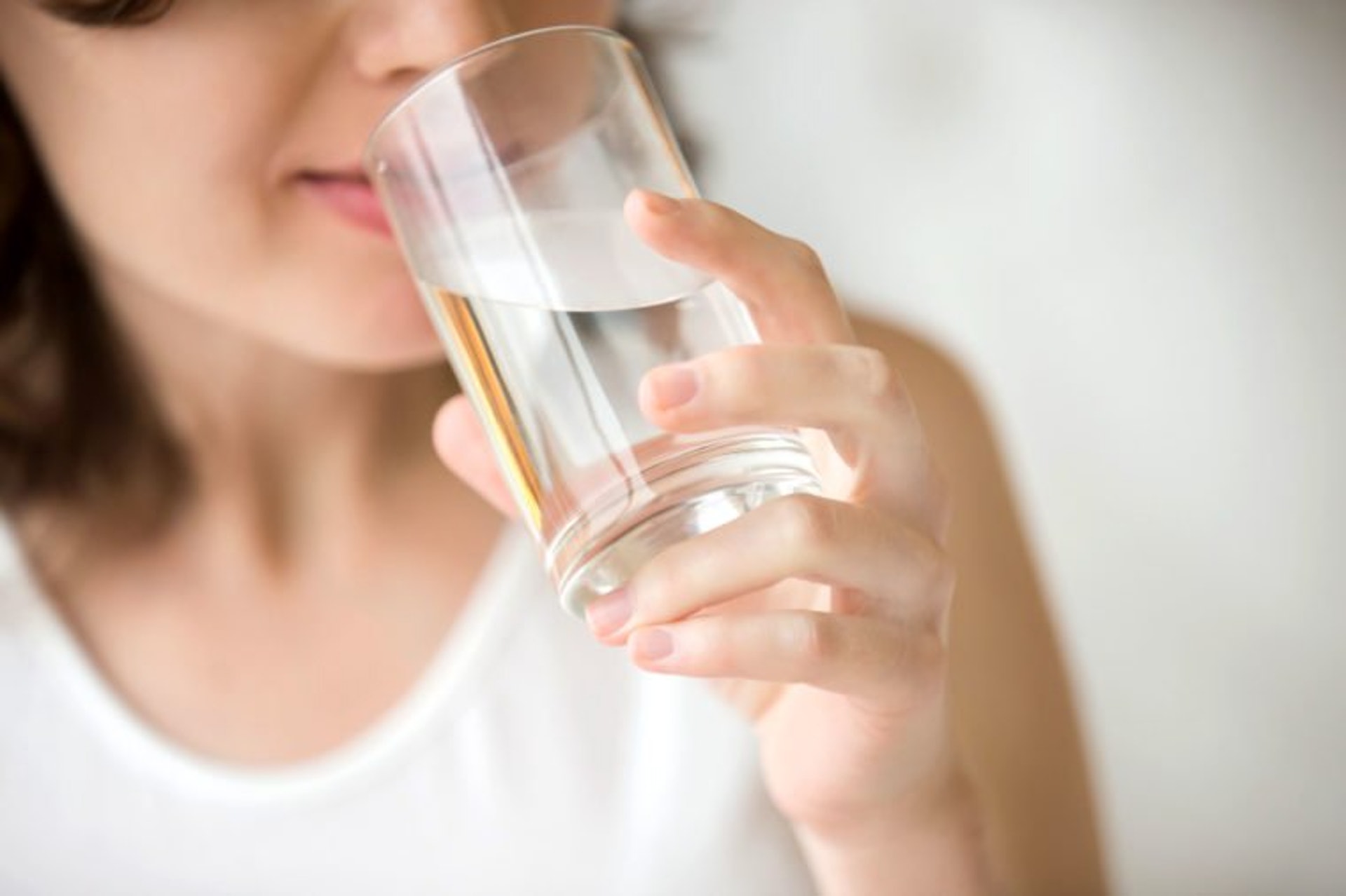 日常習慣或許會令本來健康的水變成不健康的主因，甚至令腸胃不適。（資料圖片）