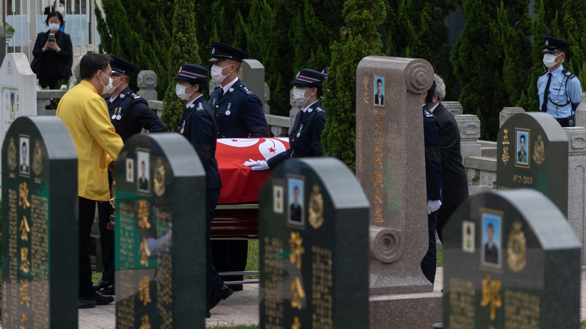 水警殉職|遺屬可獲相等3年人工恩恤金 能否永葬浩園取決一因素 水警殉職|遺屬可獲相等3年人工恩恤金 能否永葬浩園取決一因素