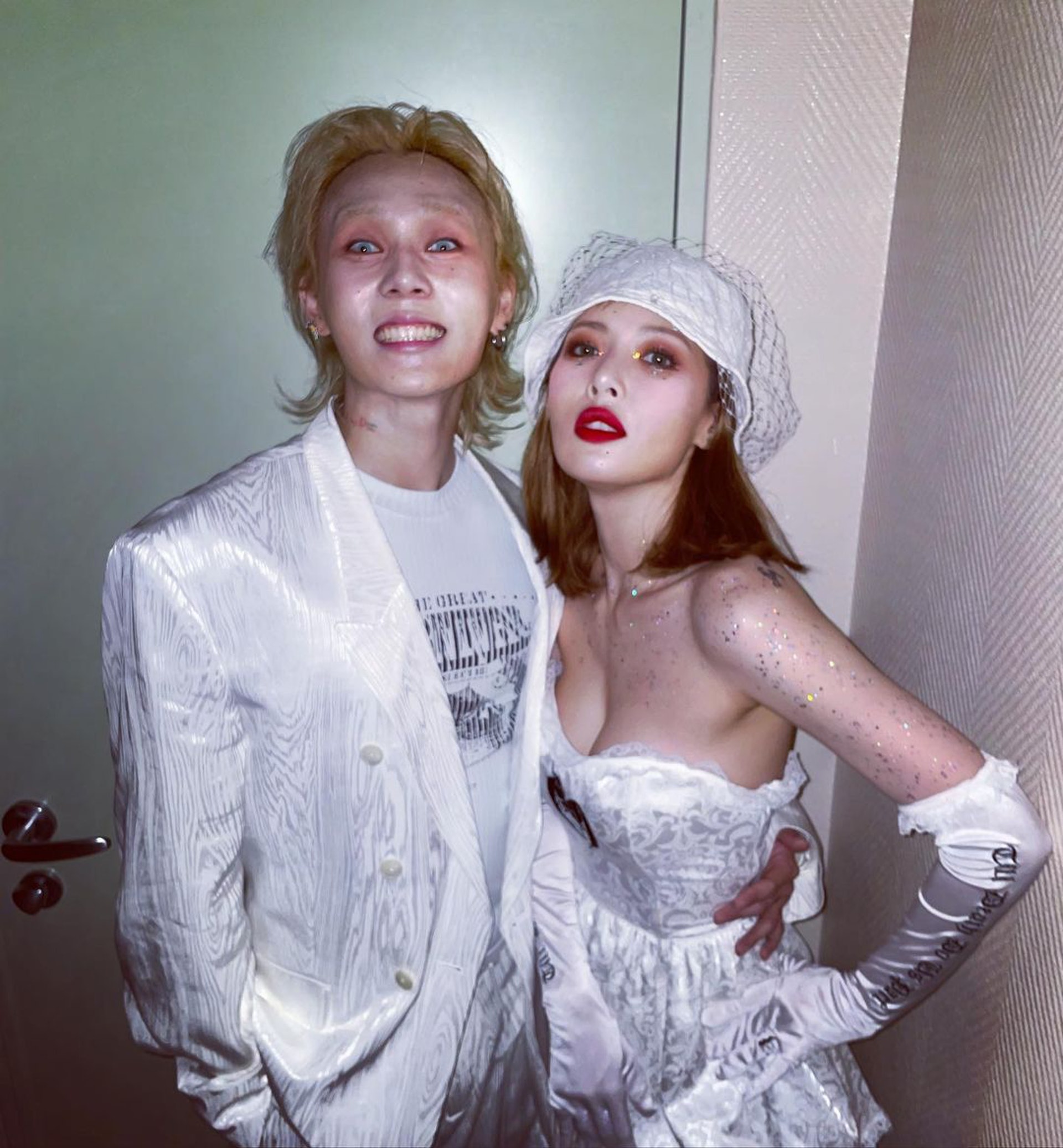 泫雅和DAWN穩定交往5年多,瘋狂派發閃光彈。(IG/@hyunah_aa) 泫雅和DAWN穩定交往5年多,瘋狂派發閃光彈。(IG/@hyunah_aa)