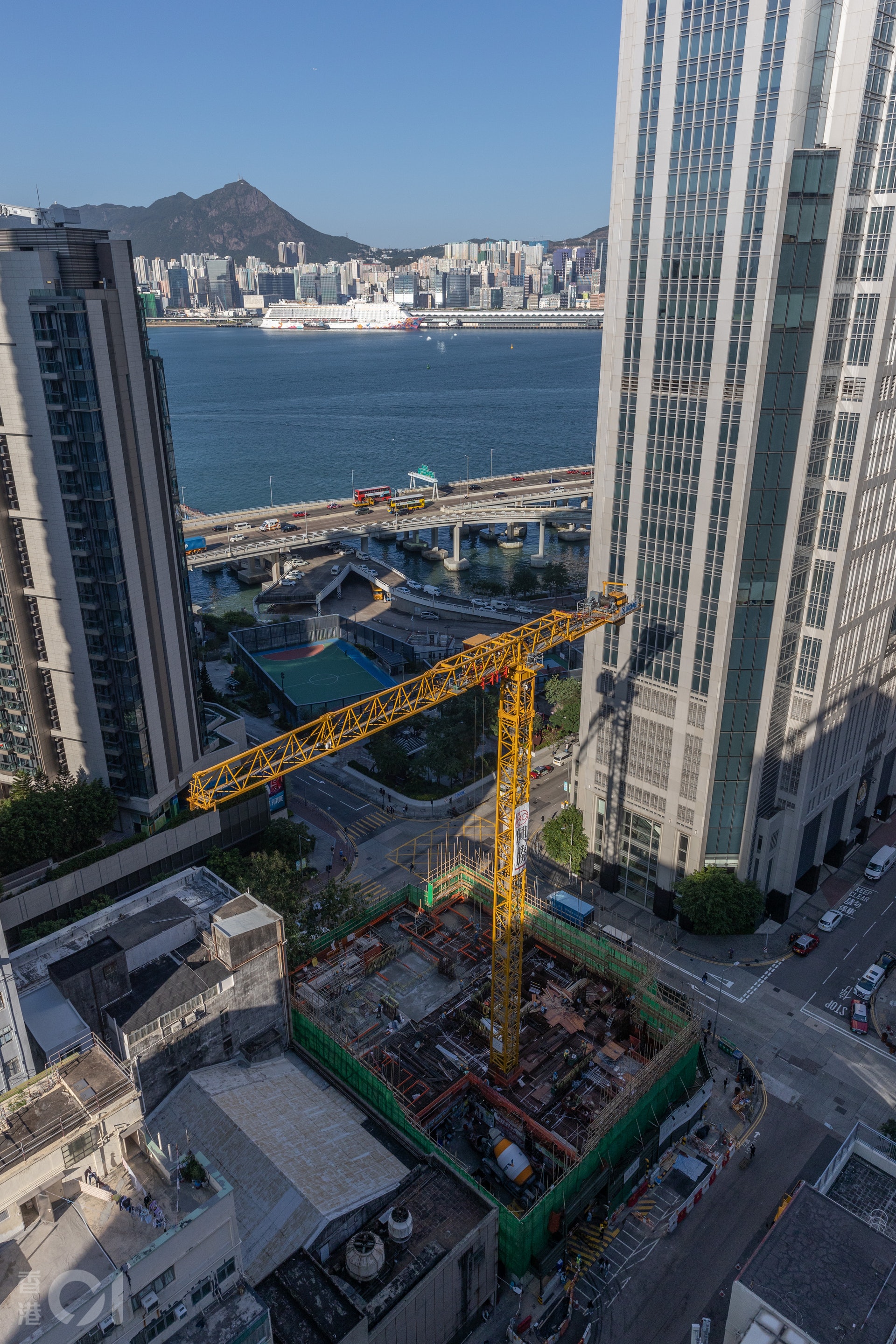 北角渣華道驥華苑除了是近年少見的港島居屋盤外,臨海位置亦是項目的賣點之一。(廖雁雄攝) 北角渣華道驥華苑除了是近年少見的港島居屋盤外,臨海位置亦是項目的賣點之一。(廖雁雄攝)