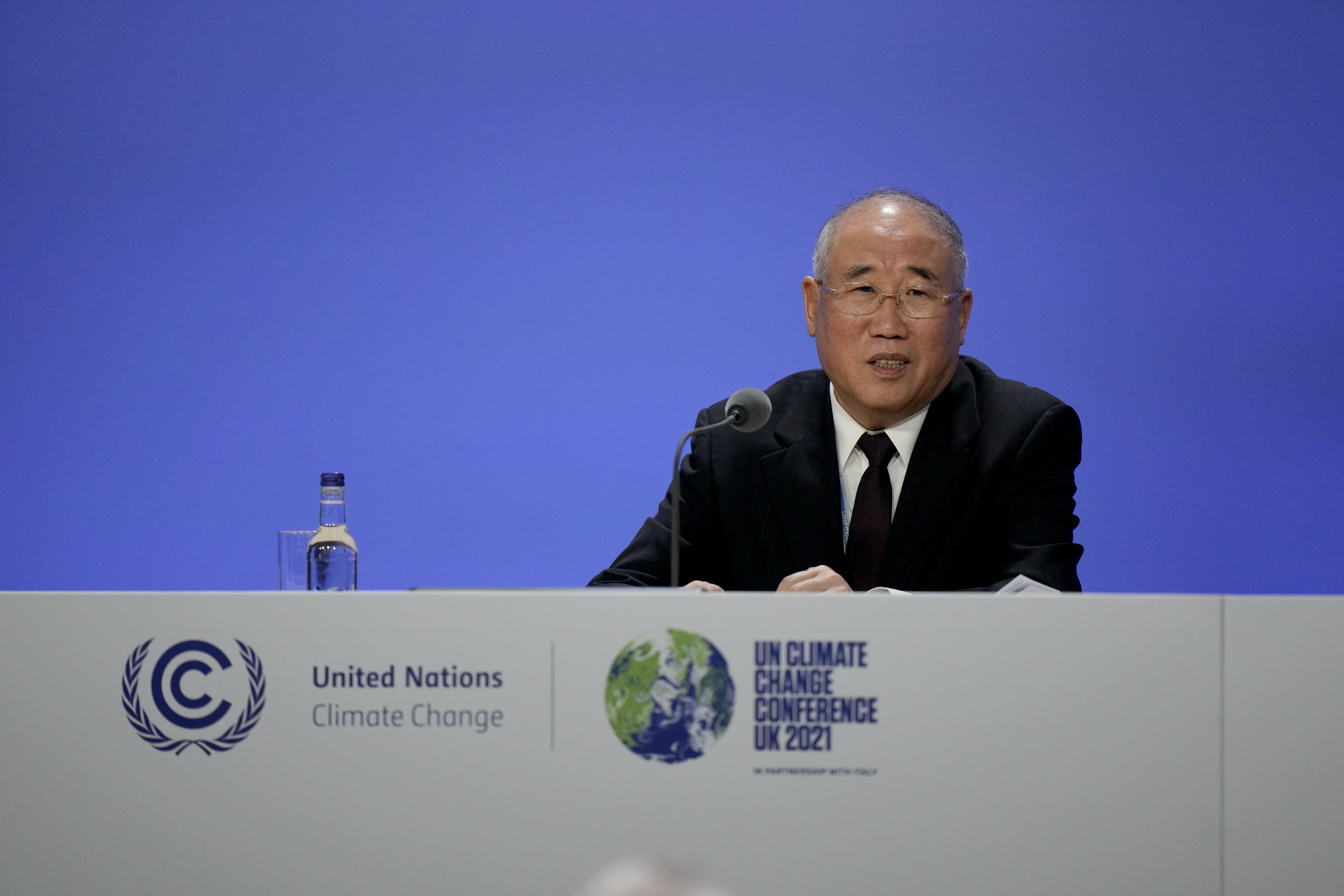 圖為2021年11月10日，中國氣候變化事務特使解振華於《聯合國氣候變化框架公約》第二十六次締約方大會出席記者會。（AP）