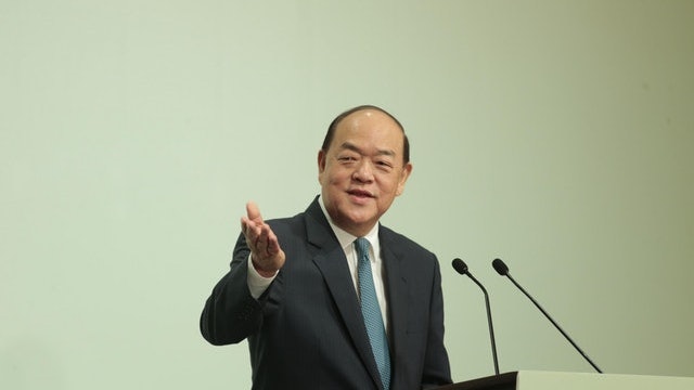 通關|賀一誠料粵港倘成事 港澳通關將緊隨其後:決定權不在澳門 通關|賀一誠料粵港倘成事 港澳通關將緊隨其後:決定權不在澳門