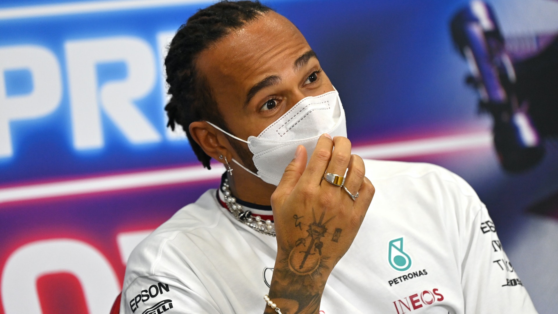 F1卡塔爾站|兩中東分站地標戰 咸美頓繼續發聲 關注人權問題 F1卡塔爾站|兩中東分站地標戰 咸美頓繼續發聲 關注人權問題