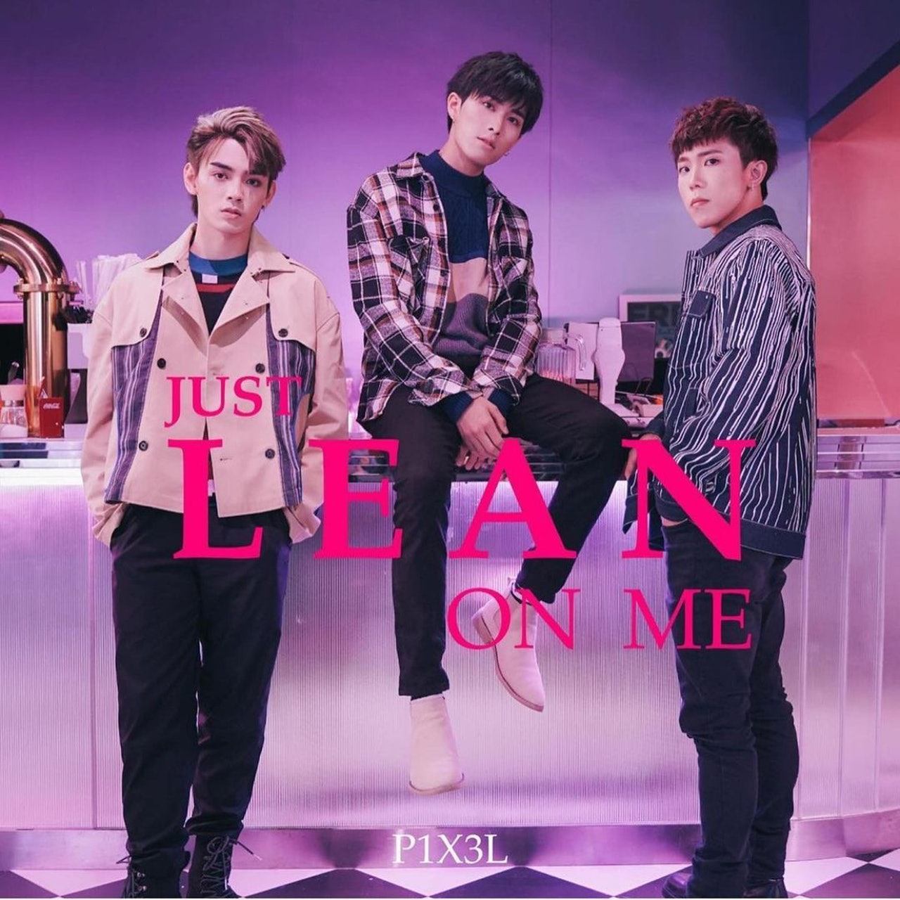 P1X3L最後衝刺新人獎,終出新歌《Just Lean On Me》。 P1X3L最後衝刺新人獎,終出新歌《Just Lean On Me》。