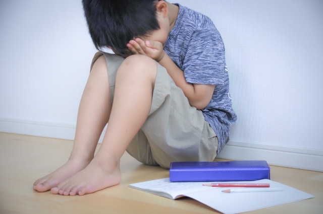 學生健康服務中心的健康評估數據顯示，因心理及行為問題而需要轉介到健康評估中心、專科診所或其他機構的學生比率由2018／19學年的1.1%上升至2022／23學年的1.8%。（photo-ac）