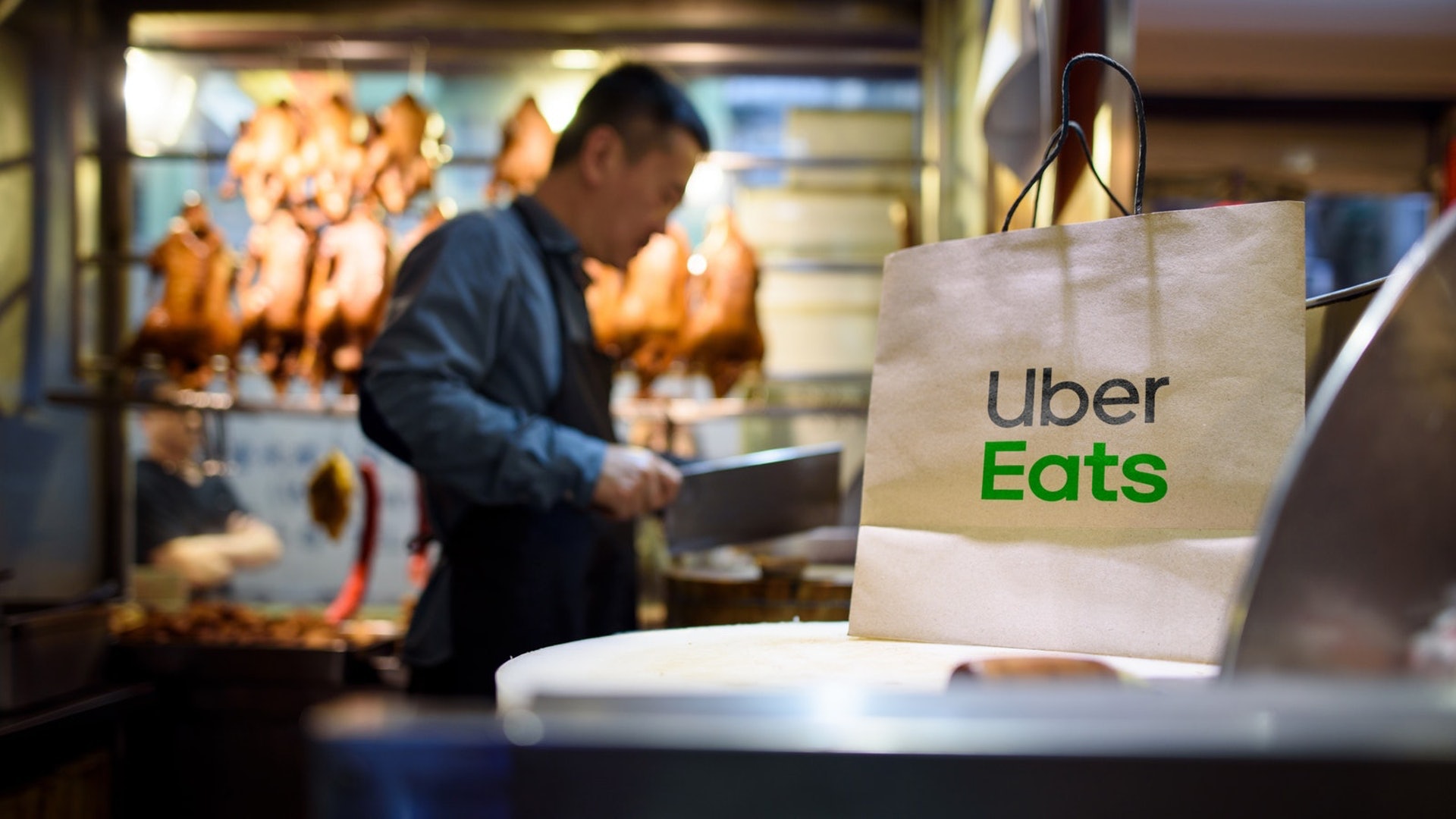 Uber今日(30日)宣布,將於12月31日晚上11時59分終止Uber Eats平台在香港的運作。(資料圖片) Uber今日(30日)宣布,將於12月31日晚上11時59分終止Uber Eats平台在香港的運作。(資料圖片)