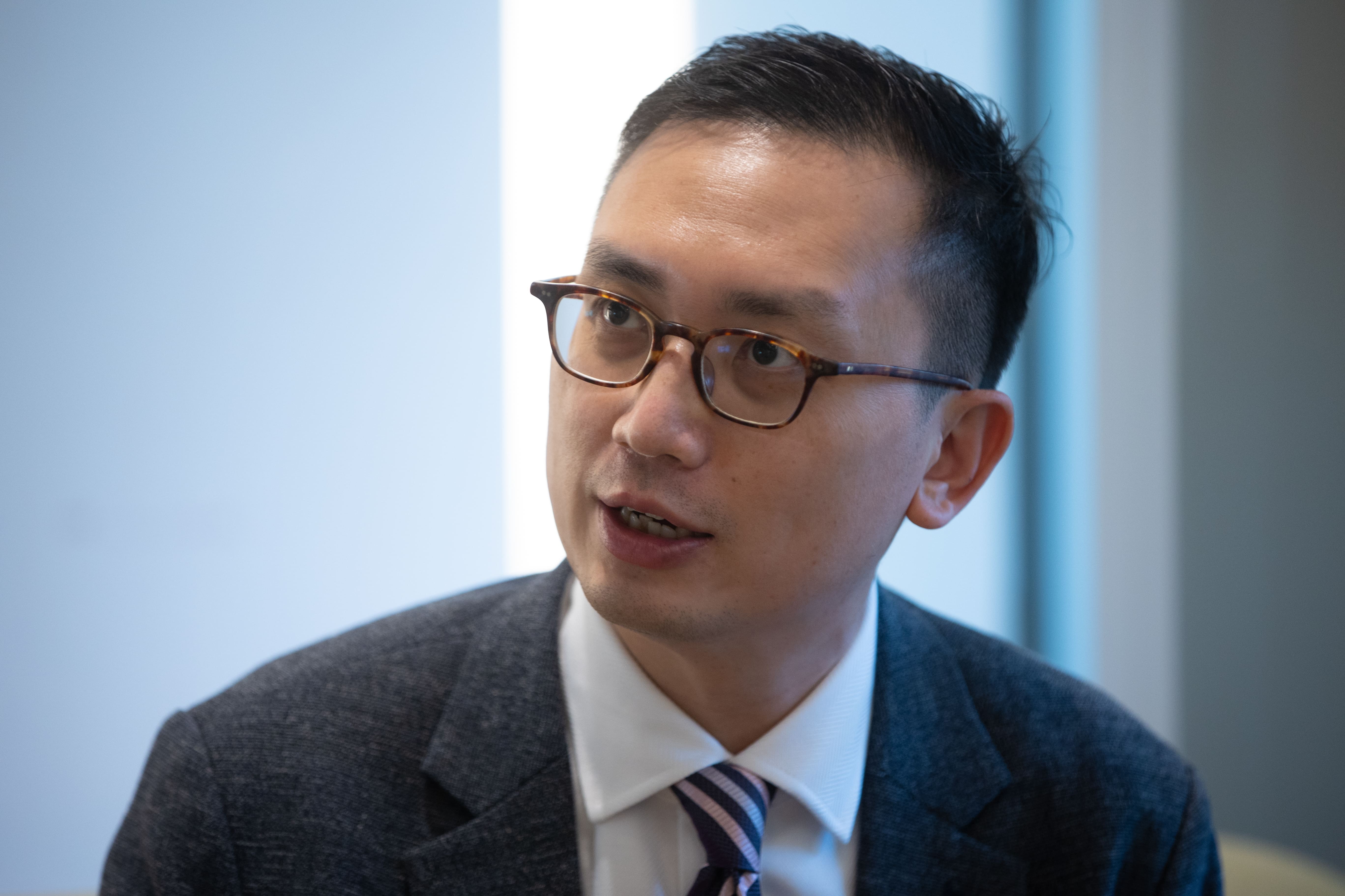 管浩鳴和李鎮強收到不少來信，反映各行各業在疫情下的苦況，希望政府盡快推出第六輪防疫抗疫基金。（資料圖片）