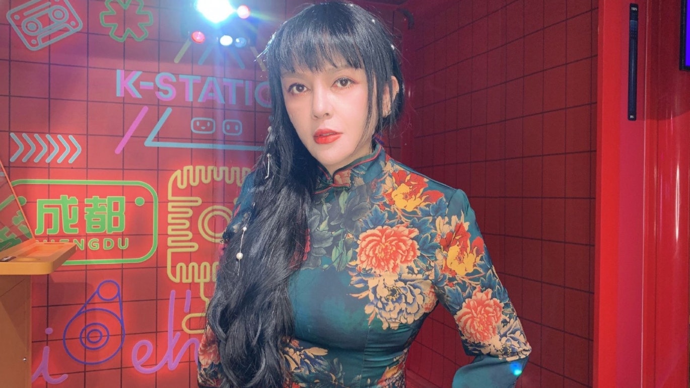 台原住民女星千百惠曬內地身份證掀熱議後受訪:我原本就是中國人 台原住民女星千百惠曬內地身份證掀熱議後受訪:我原本就是中國人
