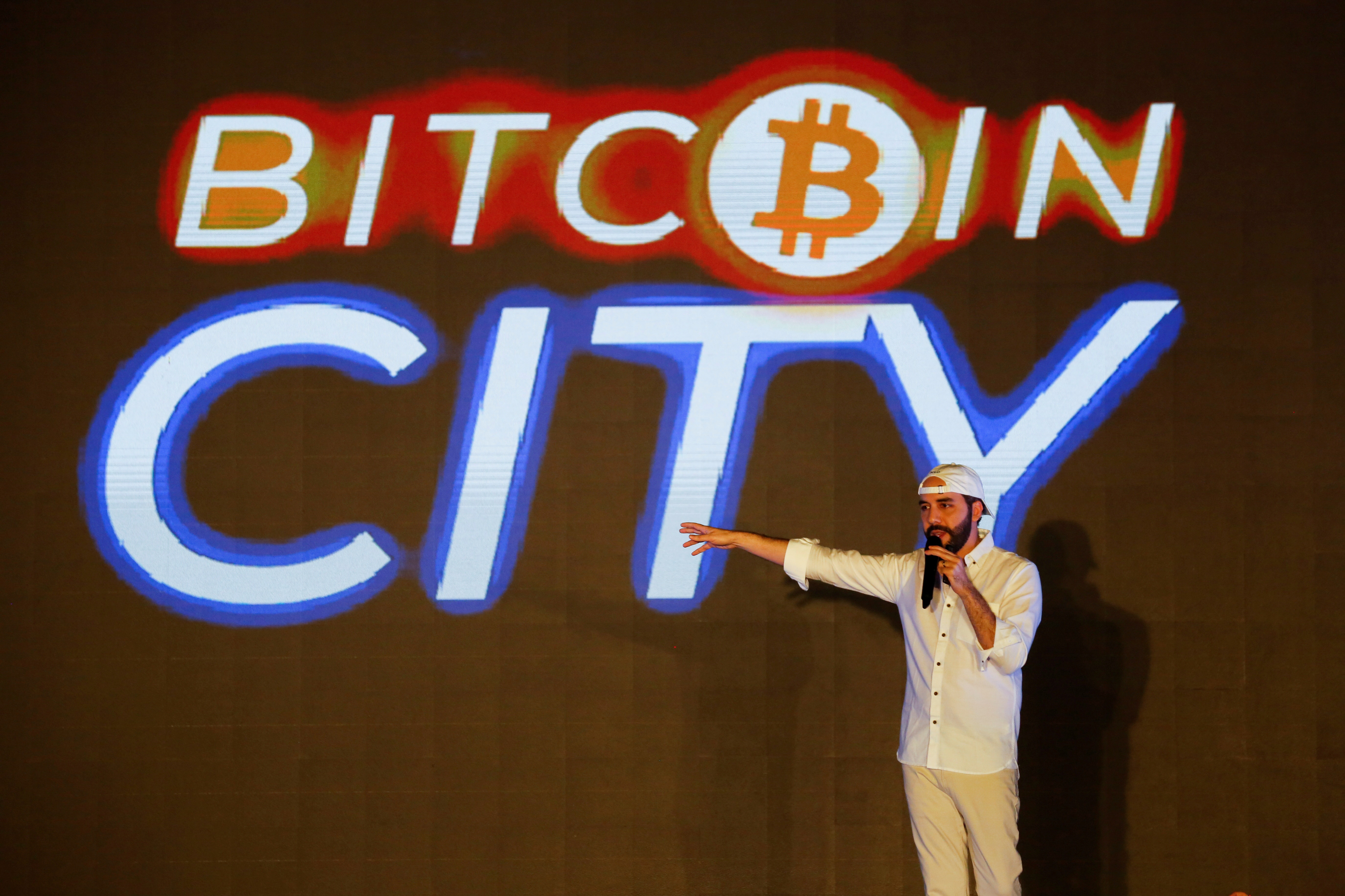 Bitcoin︱薩爾瓦多拒絕IMF呼籲　不放棄採用比特幣作為法定貨幣