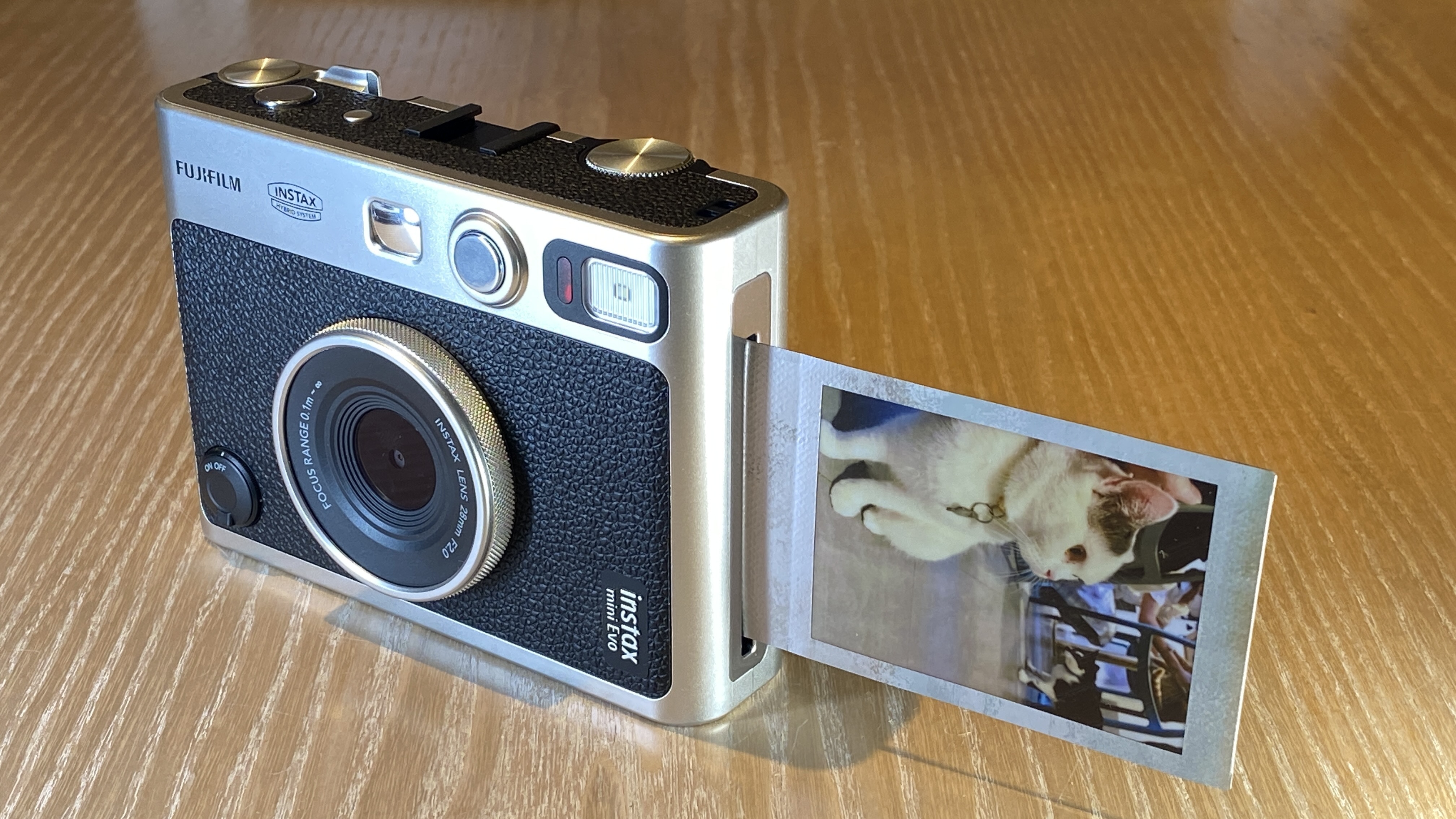 Fujifilm instax mini EVO即影即有相機易用好玩有百種filter