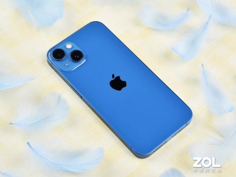 由於受到種種問題影響，蘋果不得不將iPhone 13的總產量目前從最初的9500萬下調至8300萬到8500萬之間。（中關村在線授權使用）
