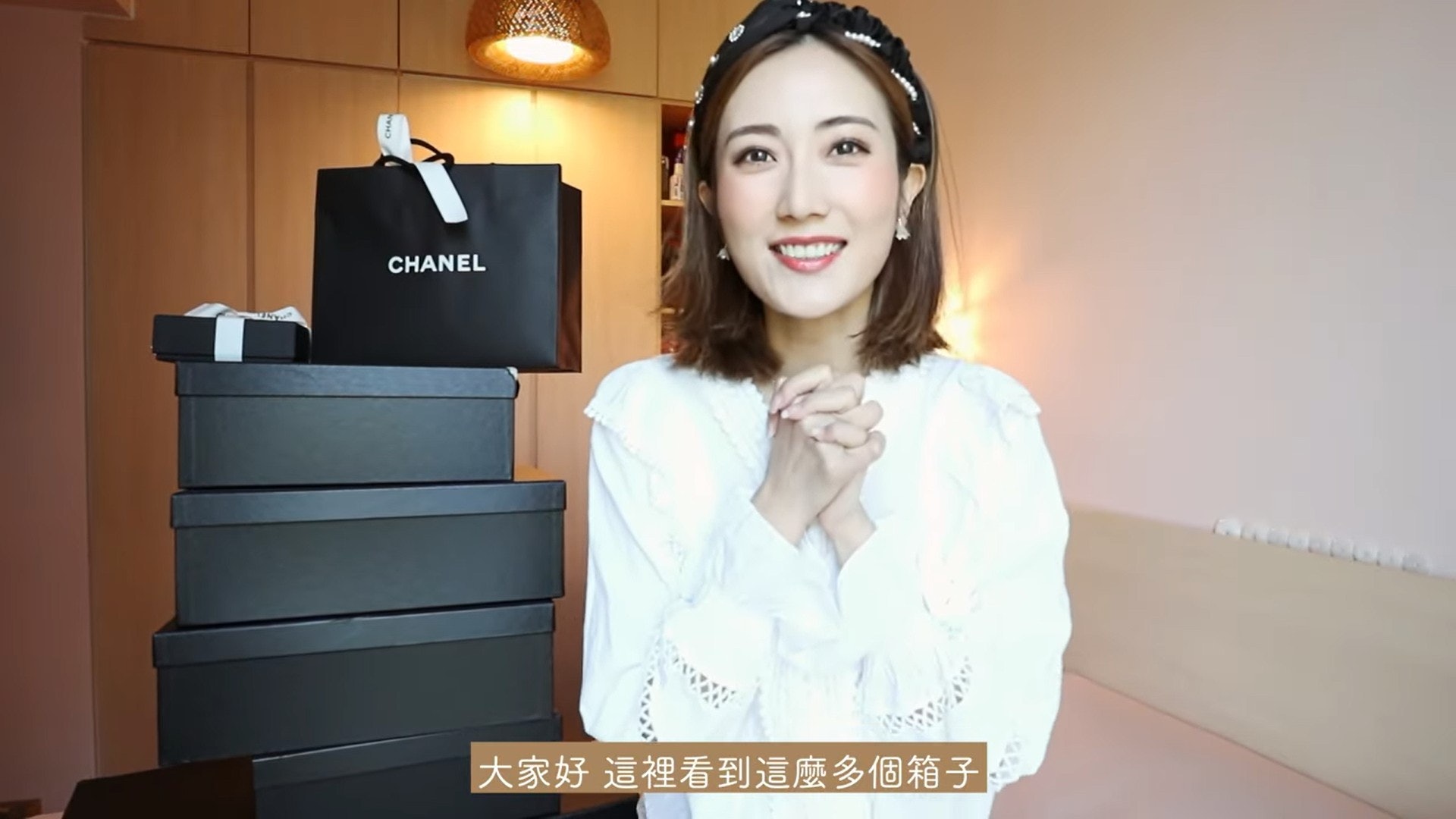 睇Kayan咁開心就知呢款手袋幾難搶啦!(影片截圖)
