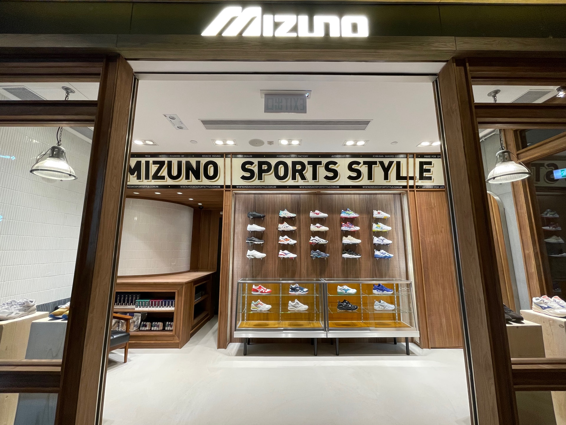 Mizuno shop hong deals kong
