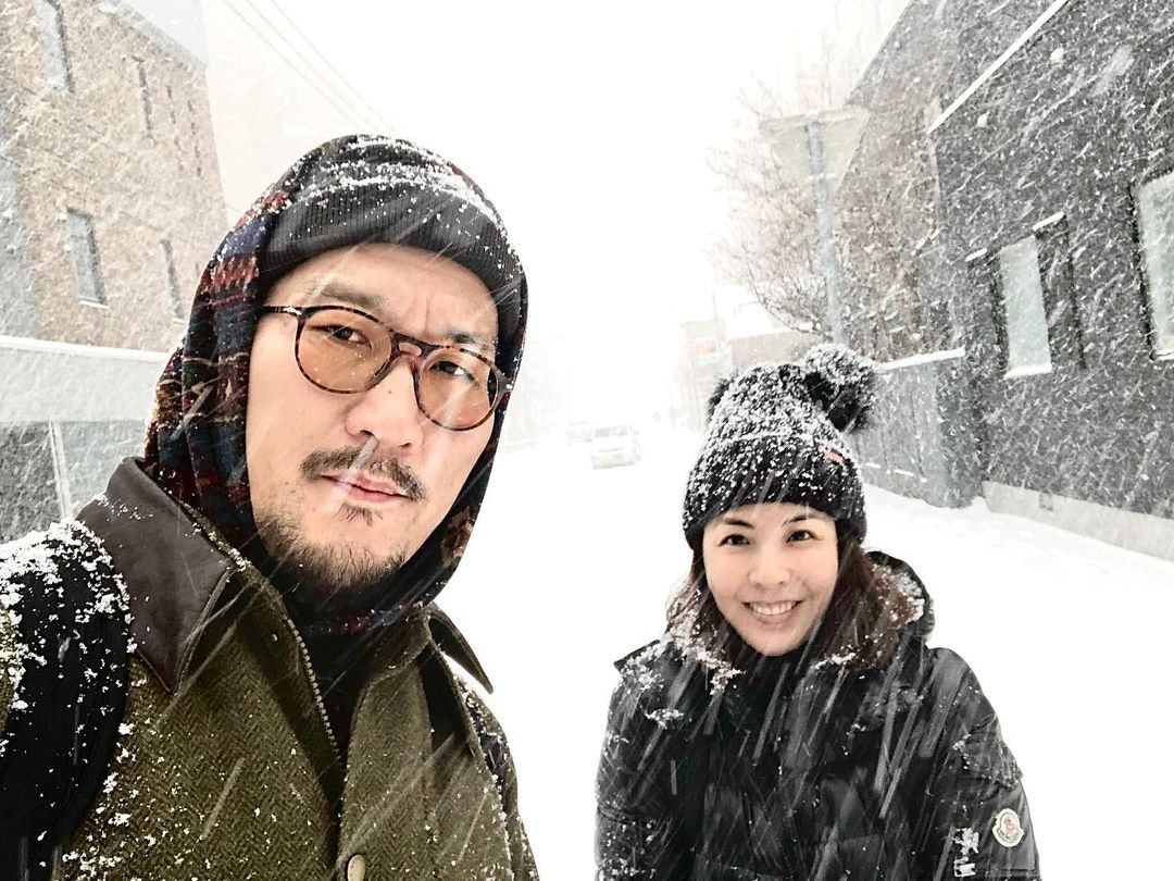 许茹芸与丈夫的幸福照（Instagram@valenh）