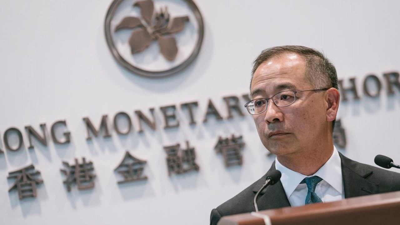 香港 流出 金管局余偉文︰資金流出港元體系不一定代表撤離香港