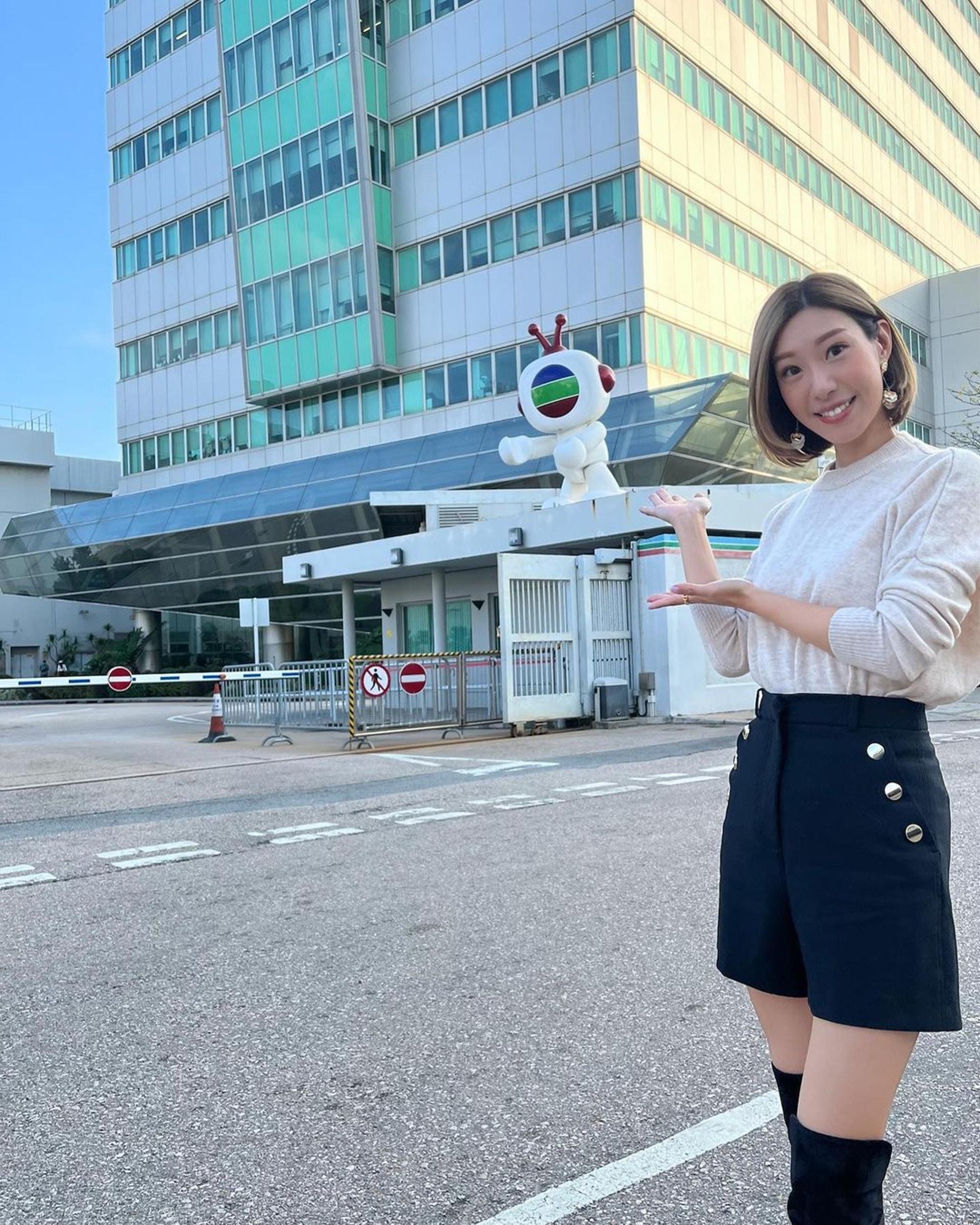 林希靈今日(31日)在Instagram上宣布已經辭離TVB。(IG/@lamheiling) 林希靈今日(31日)在Instagram上宣布已經辭離TVB。(IG/@lamheiling)