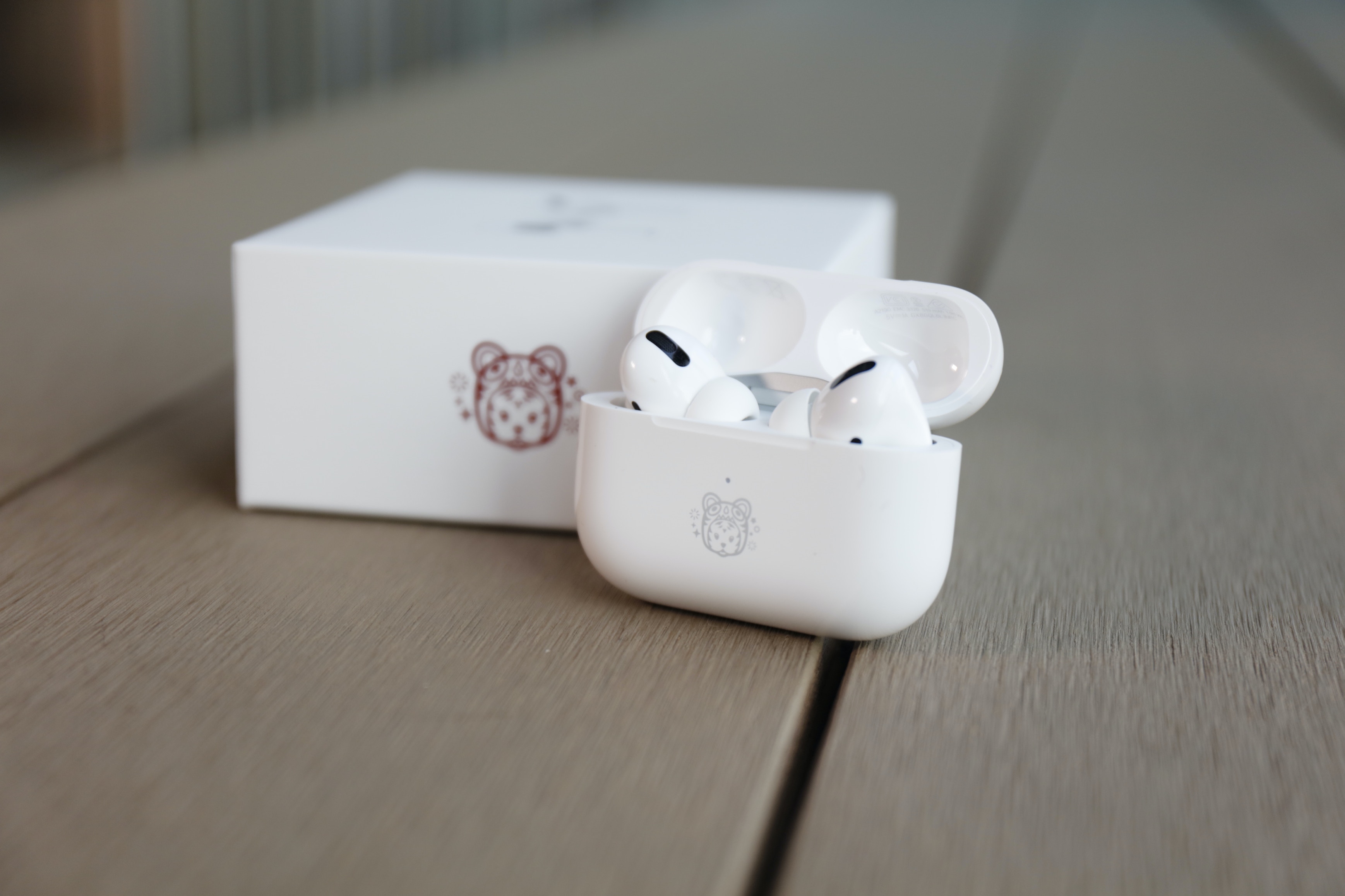 AirPods Pro虎年特別版開箱｜果迷必買官店限定送12生肖驚喜禮物