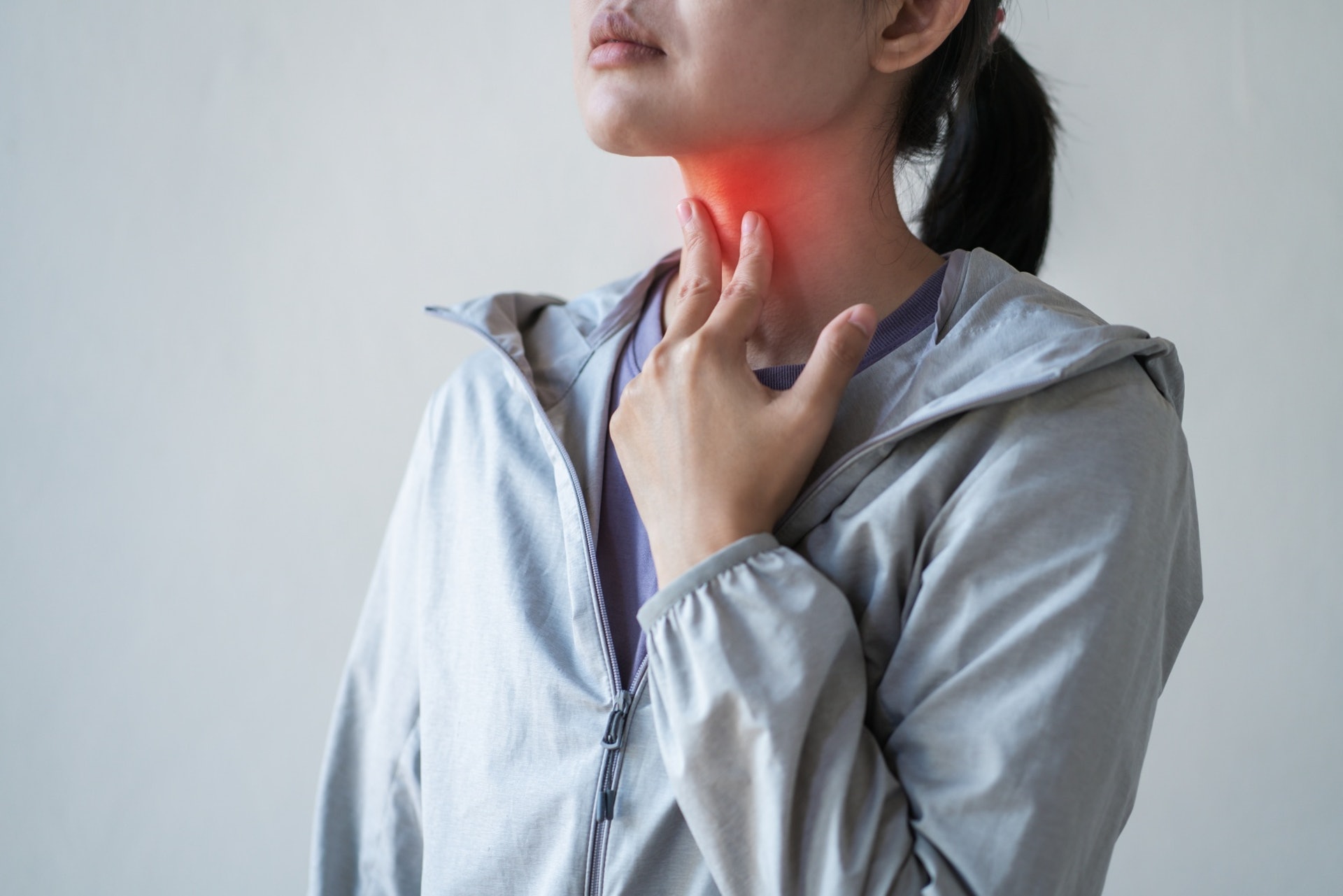 頭頸癌的初期症狀不明顯，症狀亦容易被患者誤當感冒傷口小問題。(Shutterstock)