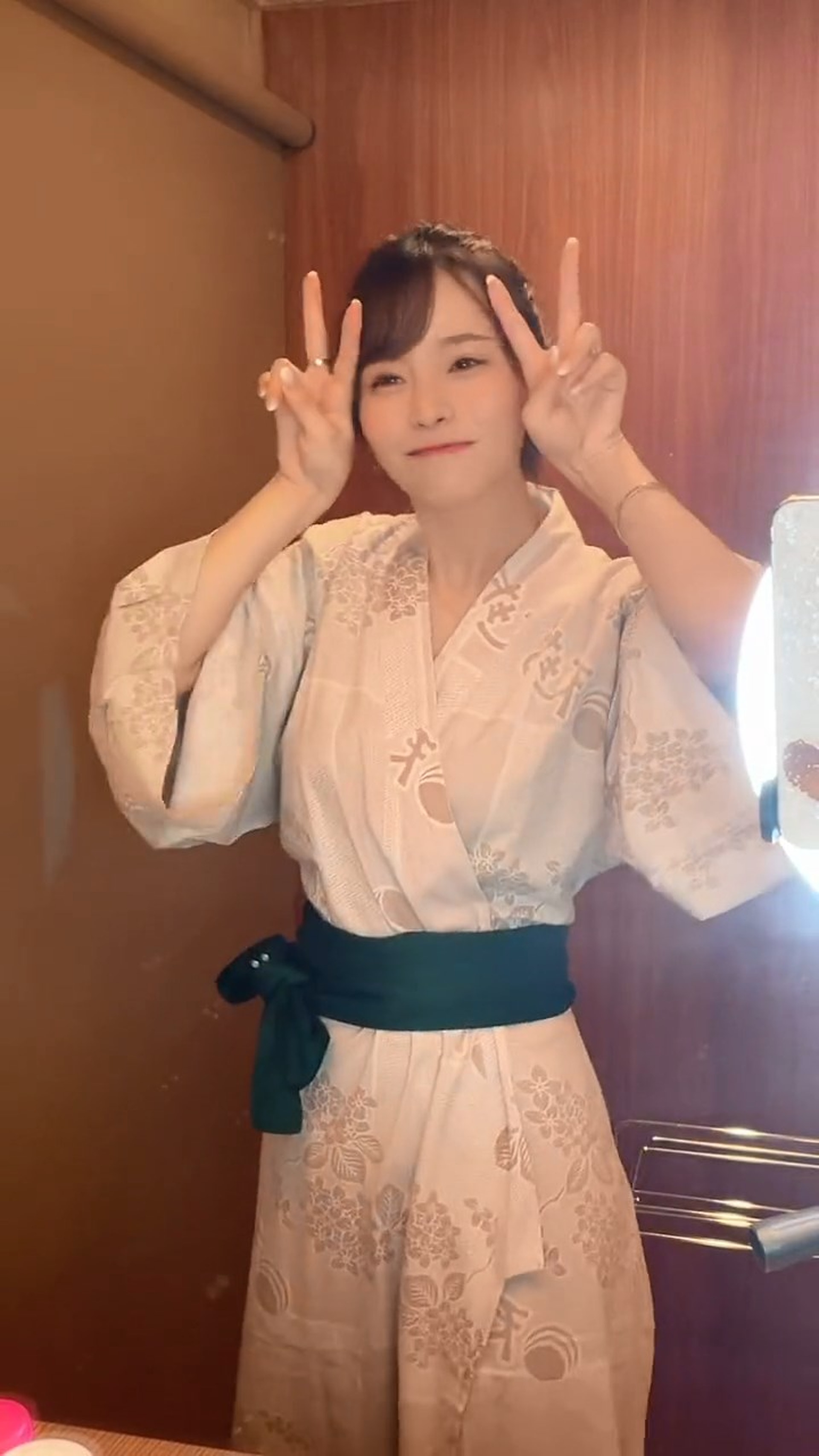「ぽぽちゃん」在鏡頭前大跳少女時代的《Gee》,引來網民熱烈回應!(TikTok「1mariannnnn」短片截圖) 「ぽぽちゃん」在鏡頭前大跳少女時代的《Gee》,引來網民熱烈回應!(TikTok「1mariannnnn」短片截圖)