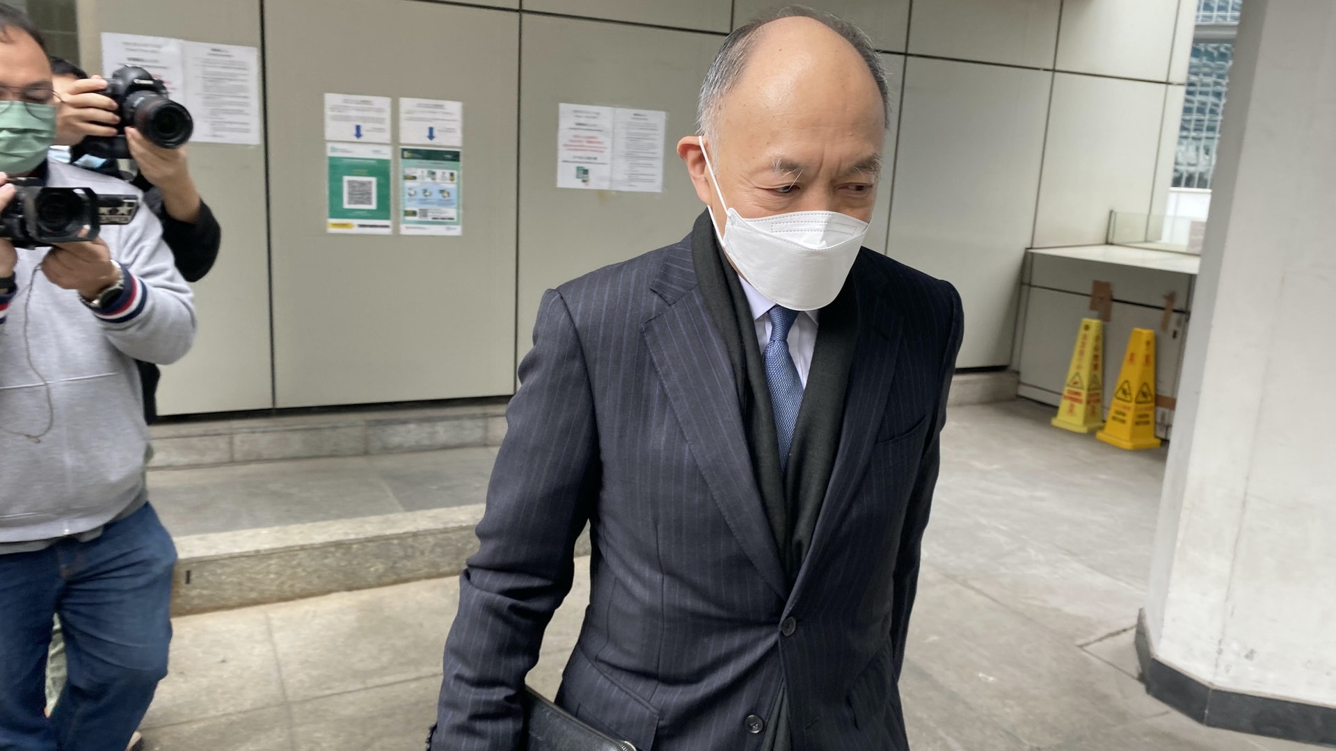 霍家爭產案 霍震寰和霍麗娜到旁聽 均稱望和解 霍家爭產案 霍震寰和霍麗娜到旁聽 均稱望和解