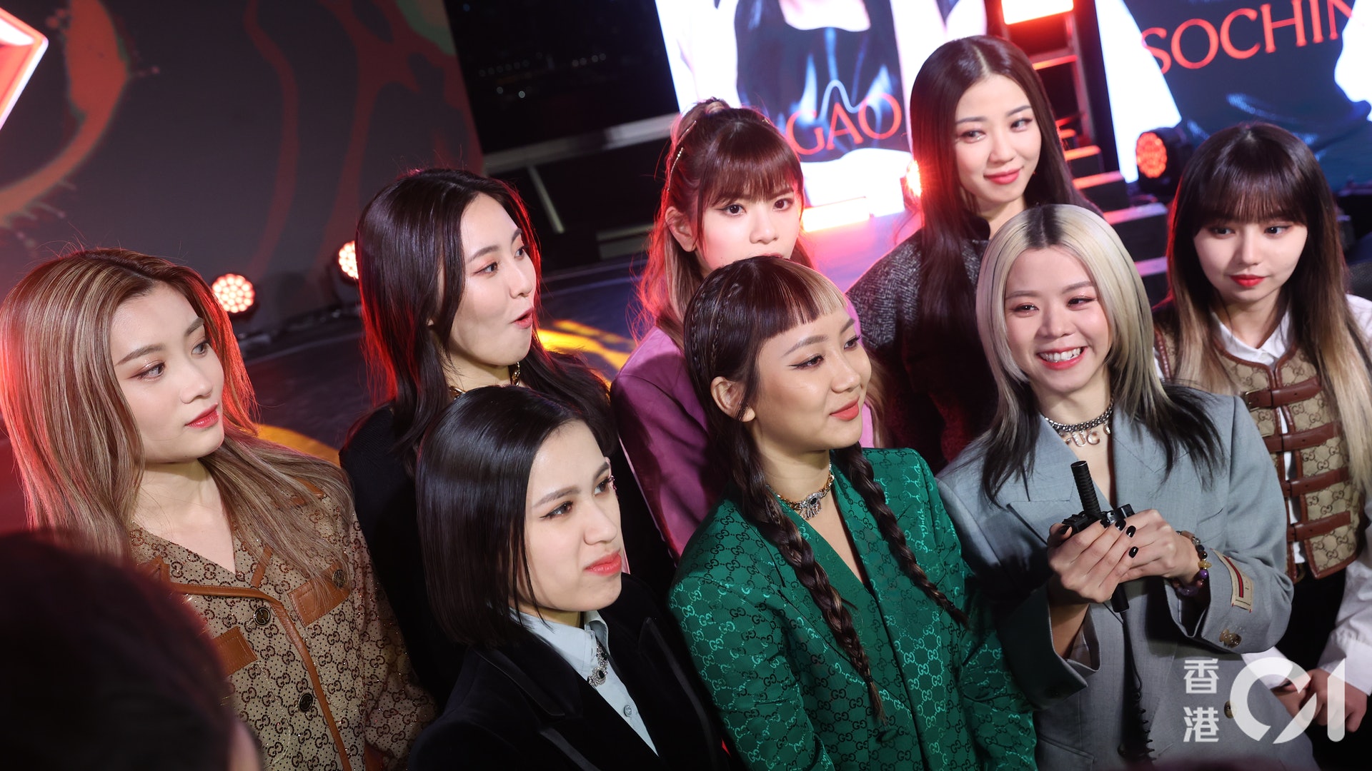 ViuTV女團COLLAR點解叫COLLAR? 隊長Gao孖七位成員教你團隊手勢 ViuTV女團COLLAR點解叫COLLAR? 隊長Gao孖七位成員教你團隊手勢